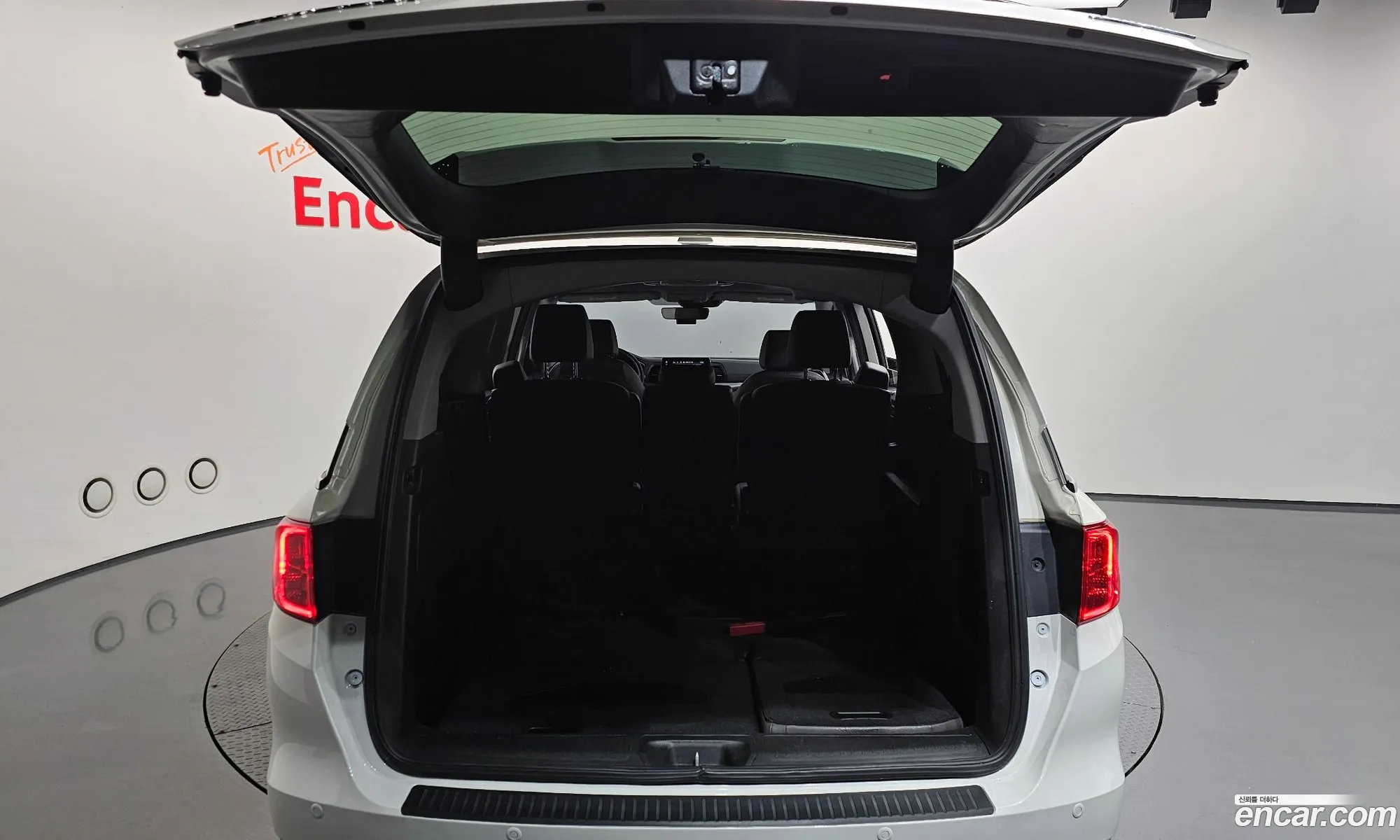 Honda Odyssey 2018 5KBRL6880JB600645 — 12