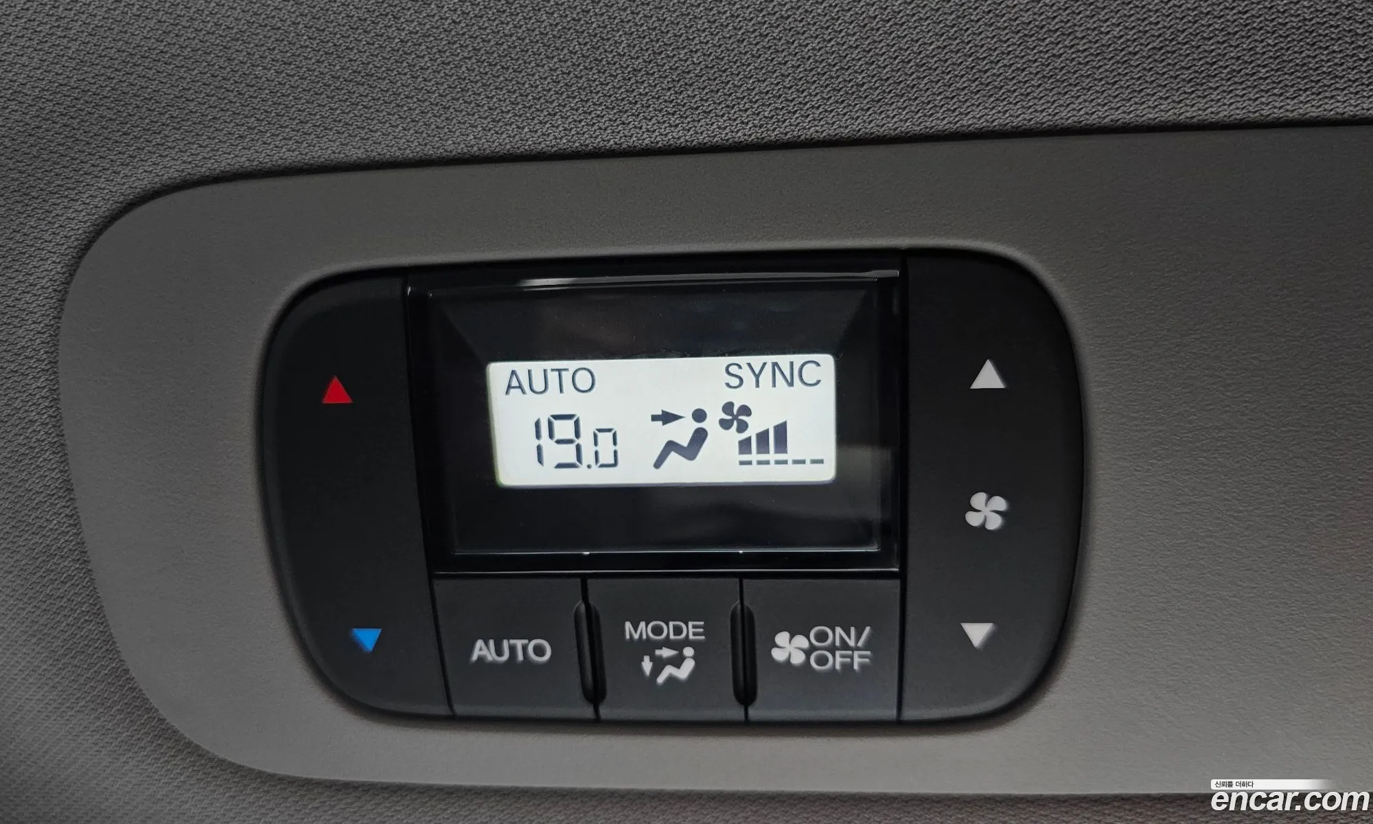 Honda Odyssey 2018 5KBRL6880JB600645 — 14