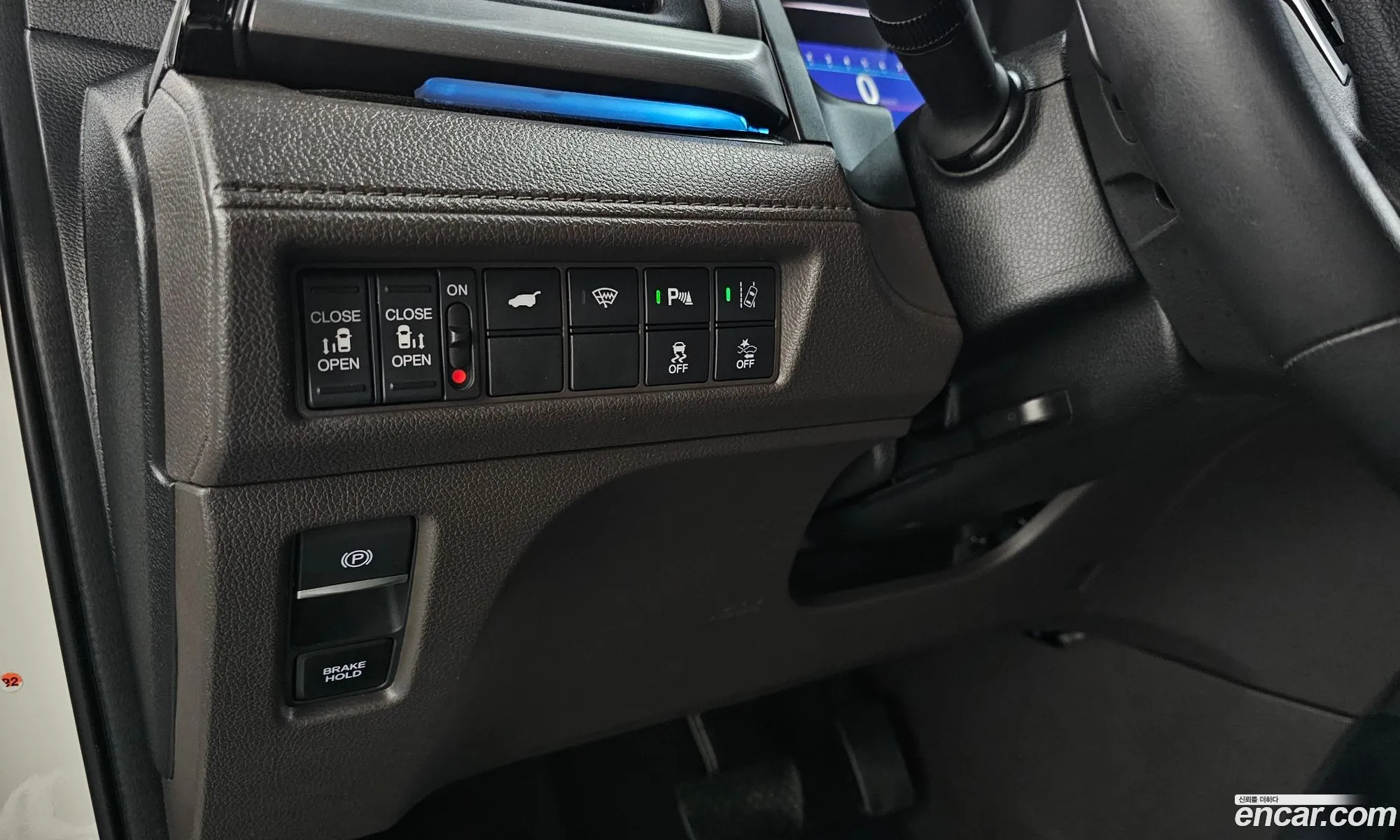 Honda Odyssey 2018 5KBRL6880JB600645 — 4