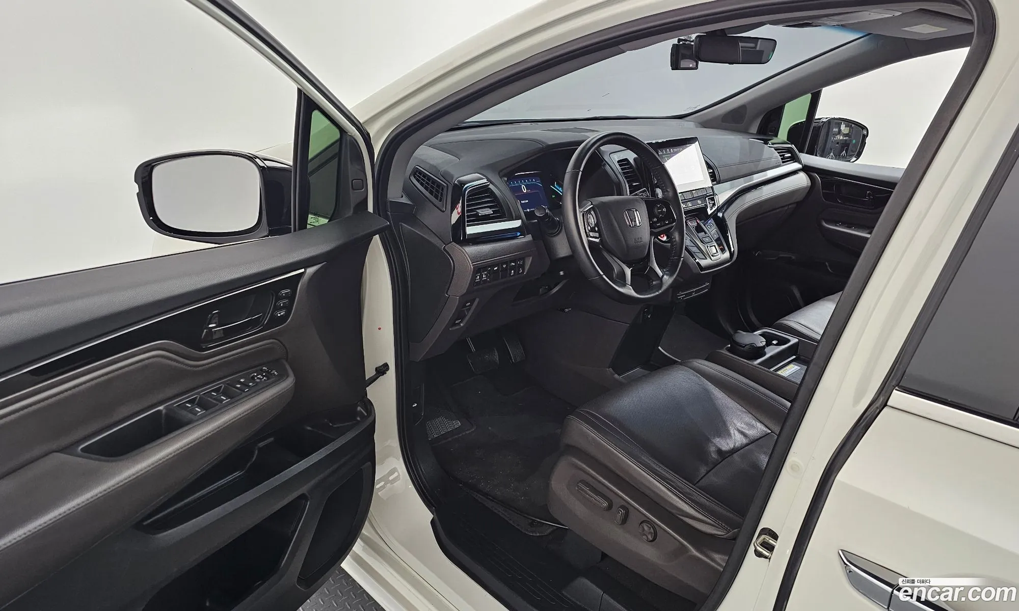 Honda Odyssey 2018 5KBRL6880JB600645 — 20