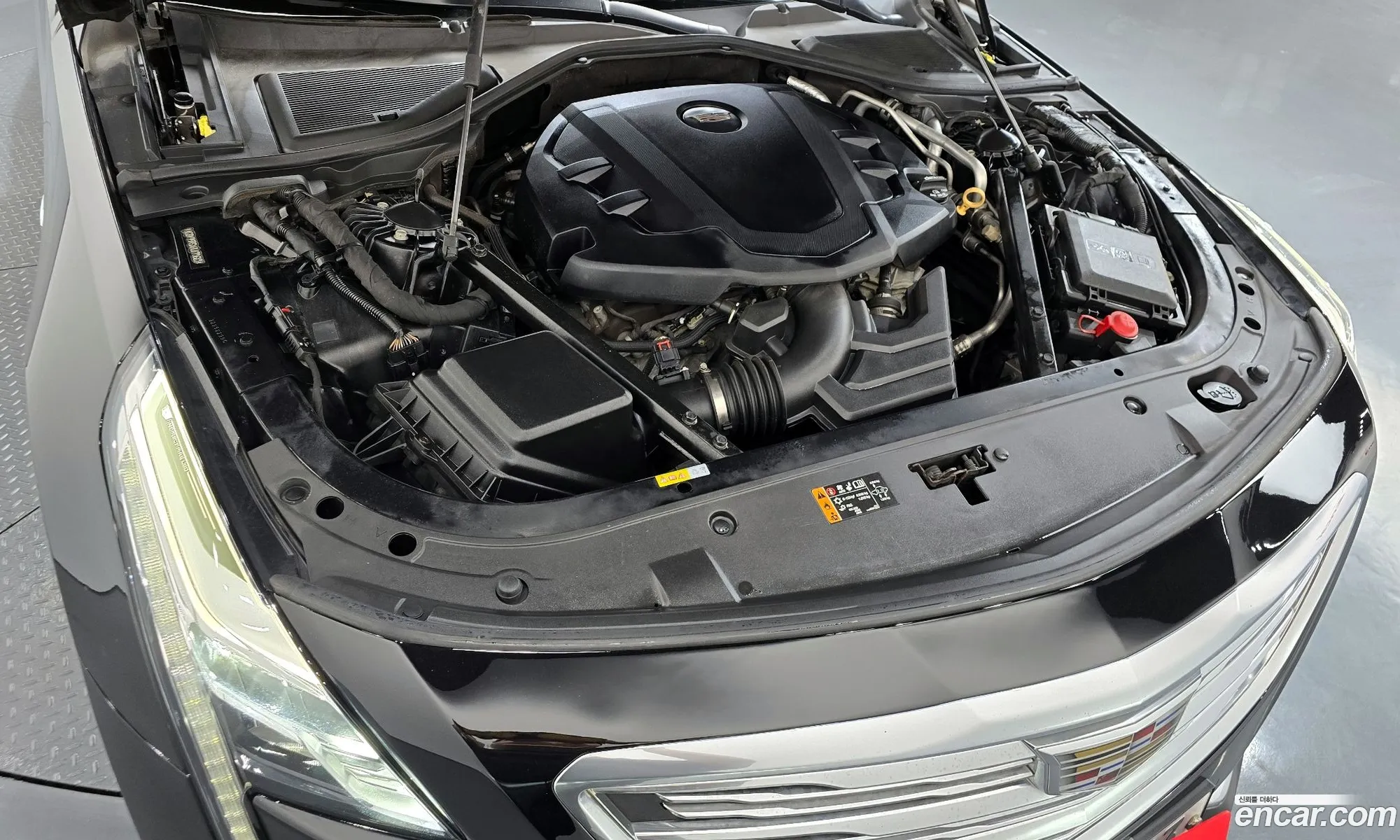 Cadillac CT6 2016 1G6K95RSXHU123683 — 19