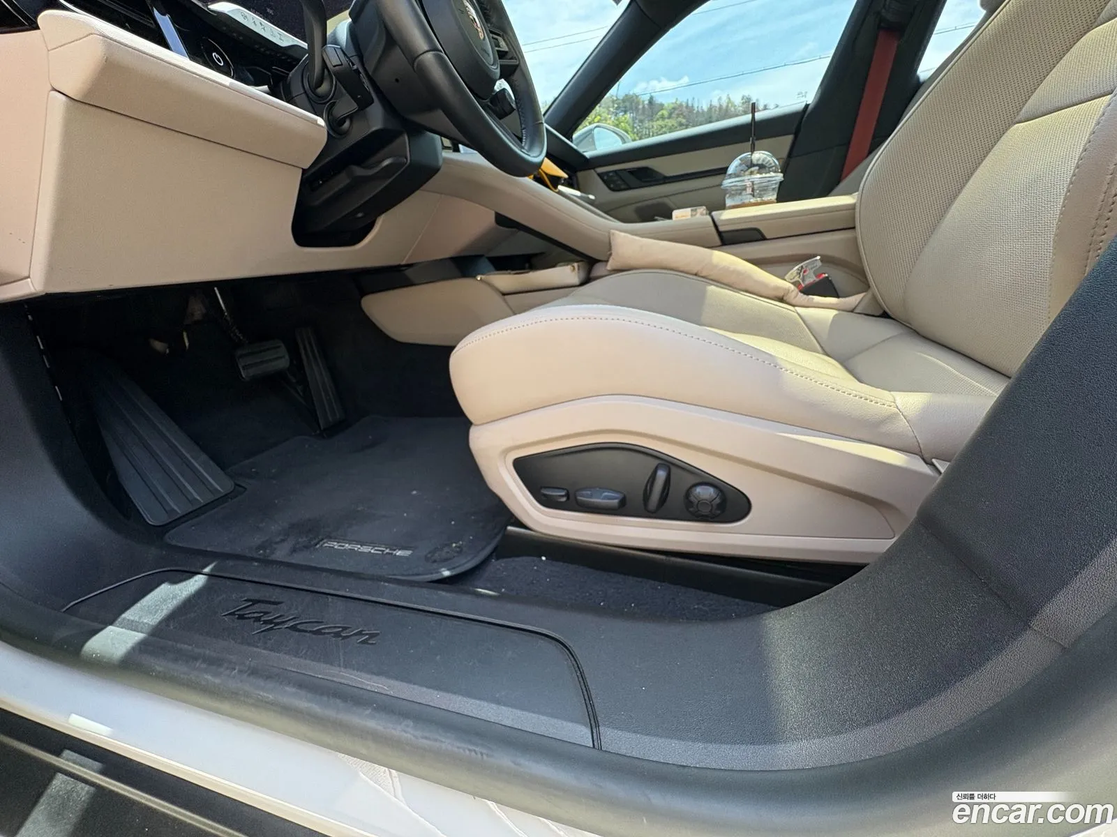 Porsche Taycan 2023 — 11