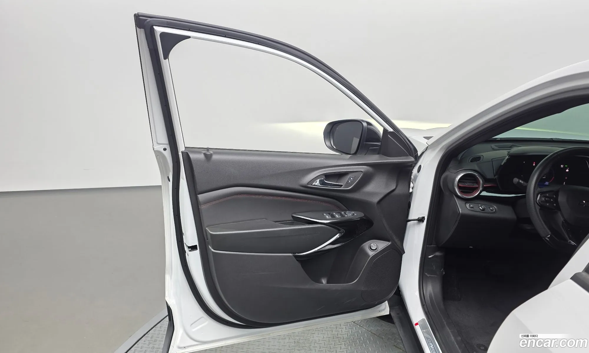 Chevrolet (GM Daewoo) Trax Crossover 2023 — 30