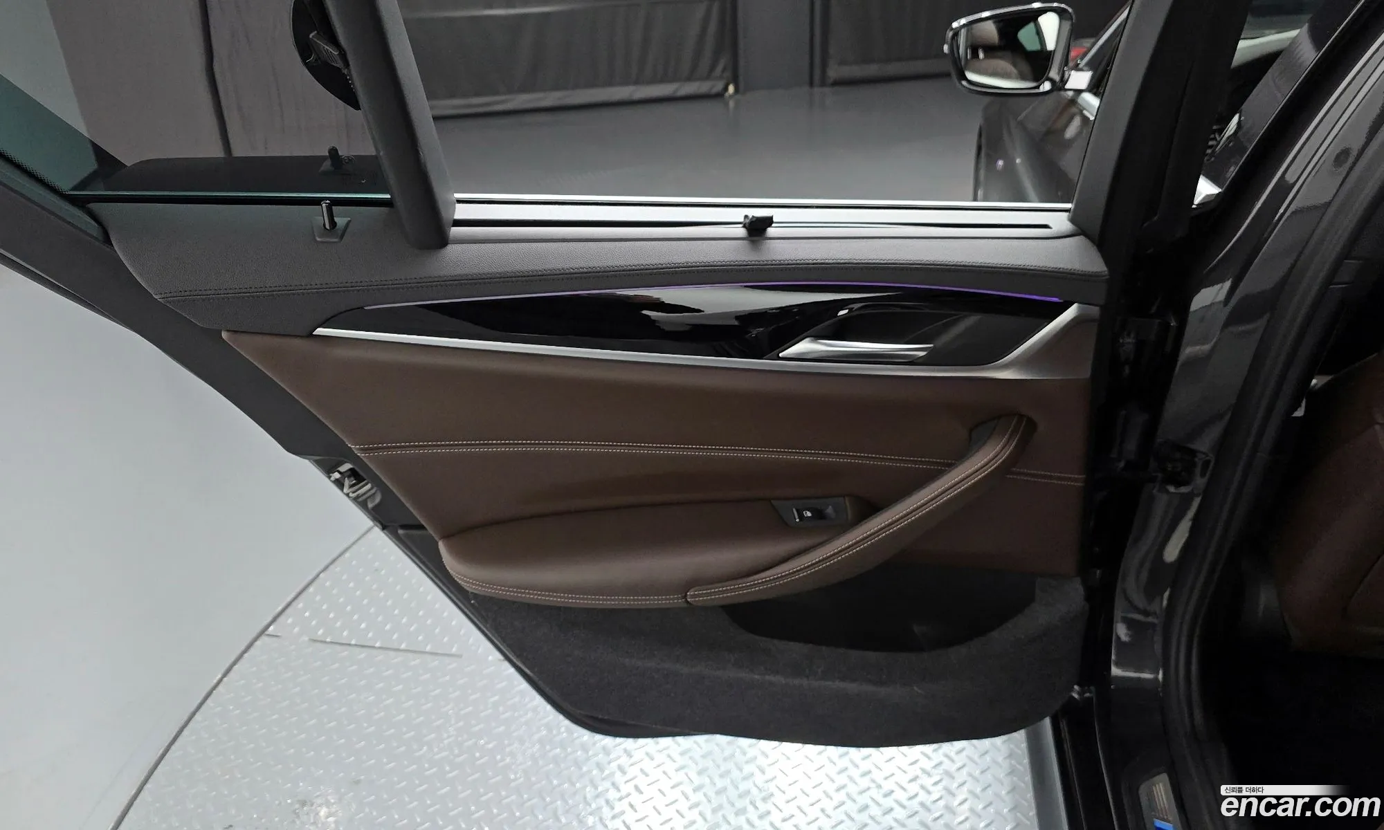 BMW 5 Series 2018 WBAJD3105JB316473 — 20