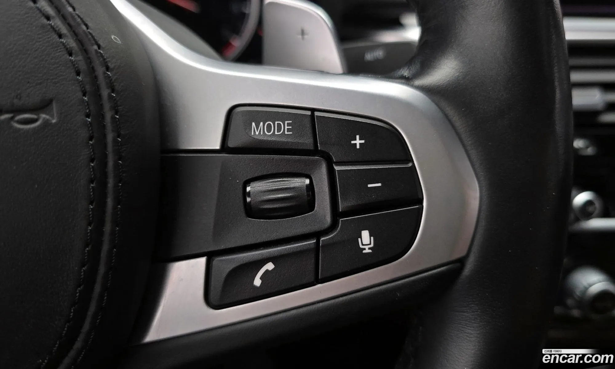 BMW 5 Series 2018 WBAJD3105JB316473 — 30