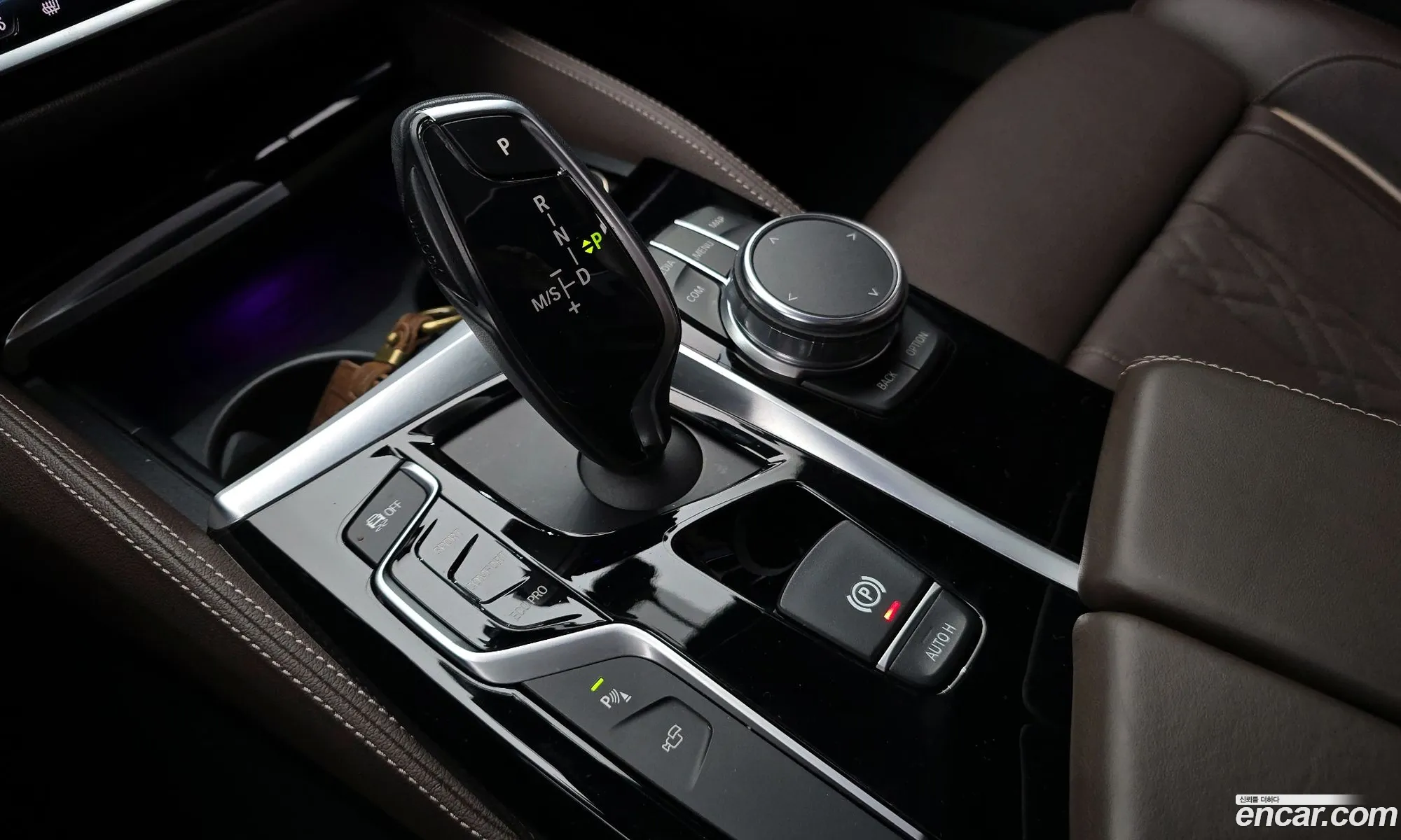 BMW 5 Series 2018 WBAJD3105JB316473 — 28