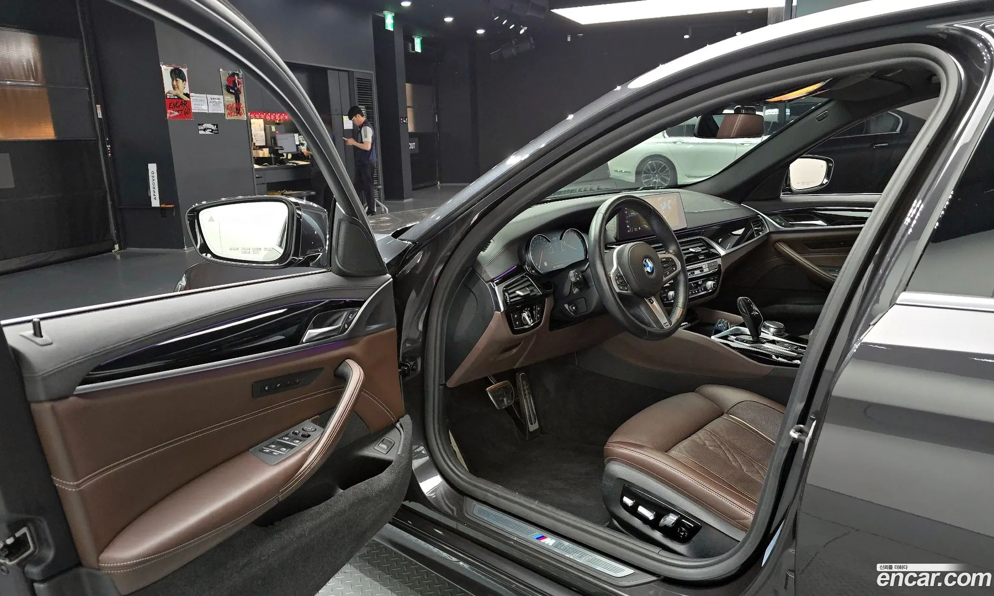 BMW 5 Series 2018 WBAJD3105JB316473 — 8