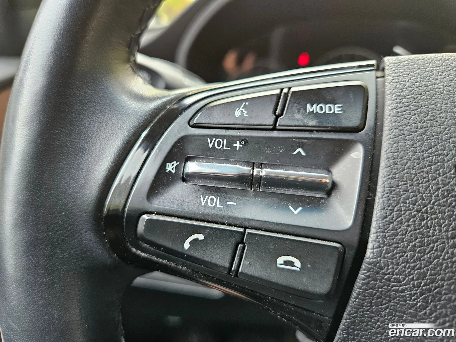 Hyundai Grand Starex 2019 — 17