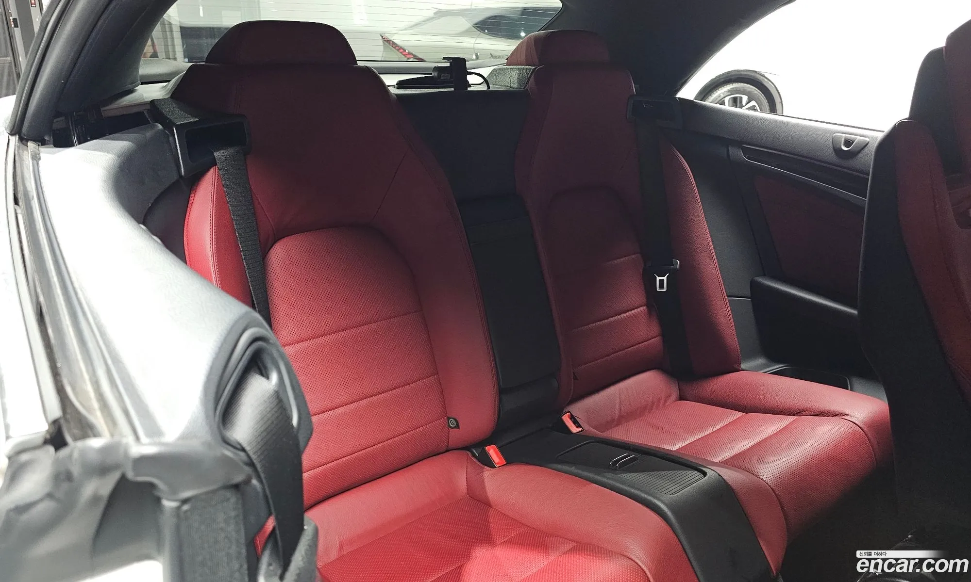 Mercedes-Benz E-Class W212 2016 WDDKK3EF7GF339742 — 3