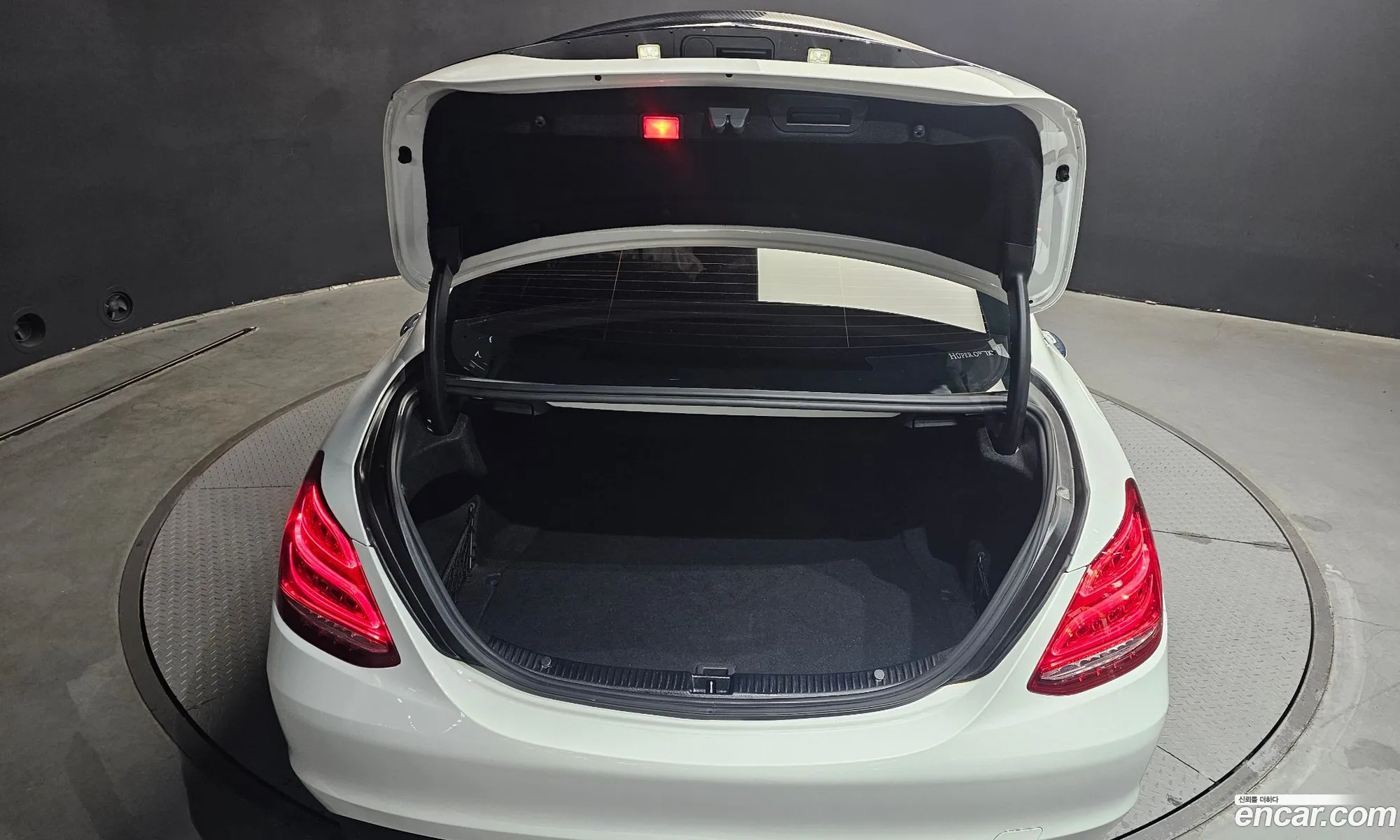 Mercedes-Benz C-Class W205 2018 — 6