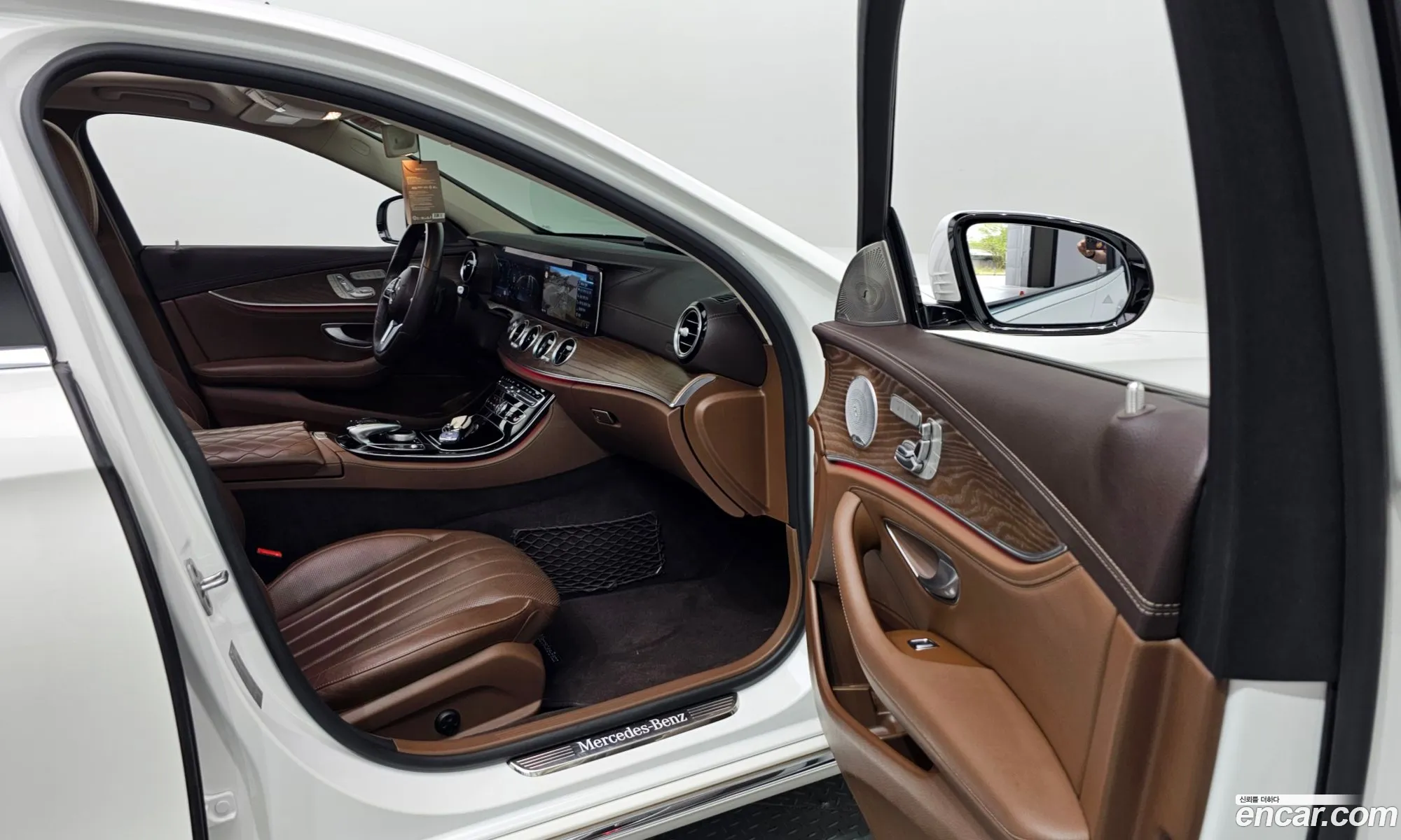 Mercedes-Benz E-Class W213 2020 WDDZF4KB5LA730664 — 26