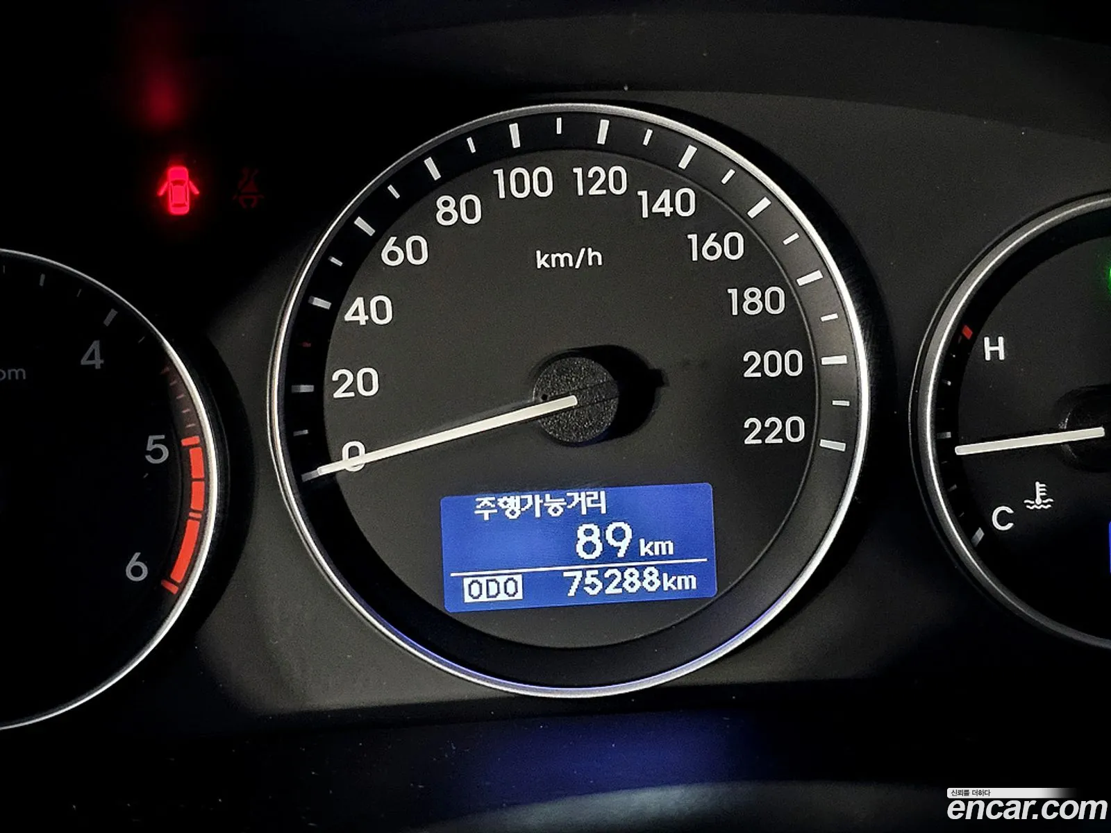 Hyundai Grand Starex 2018 — 8