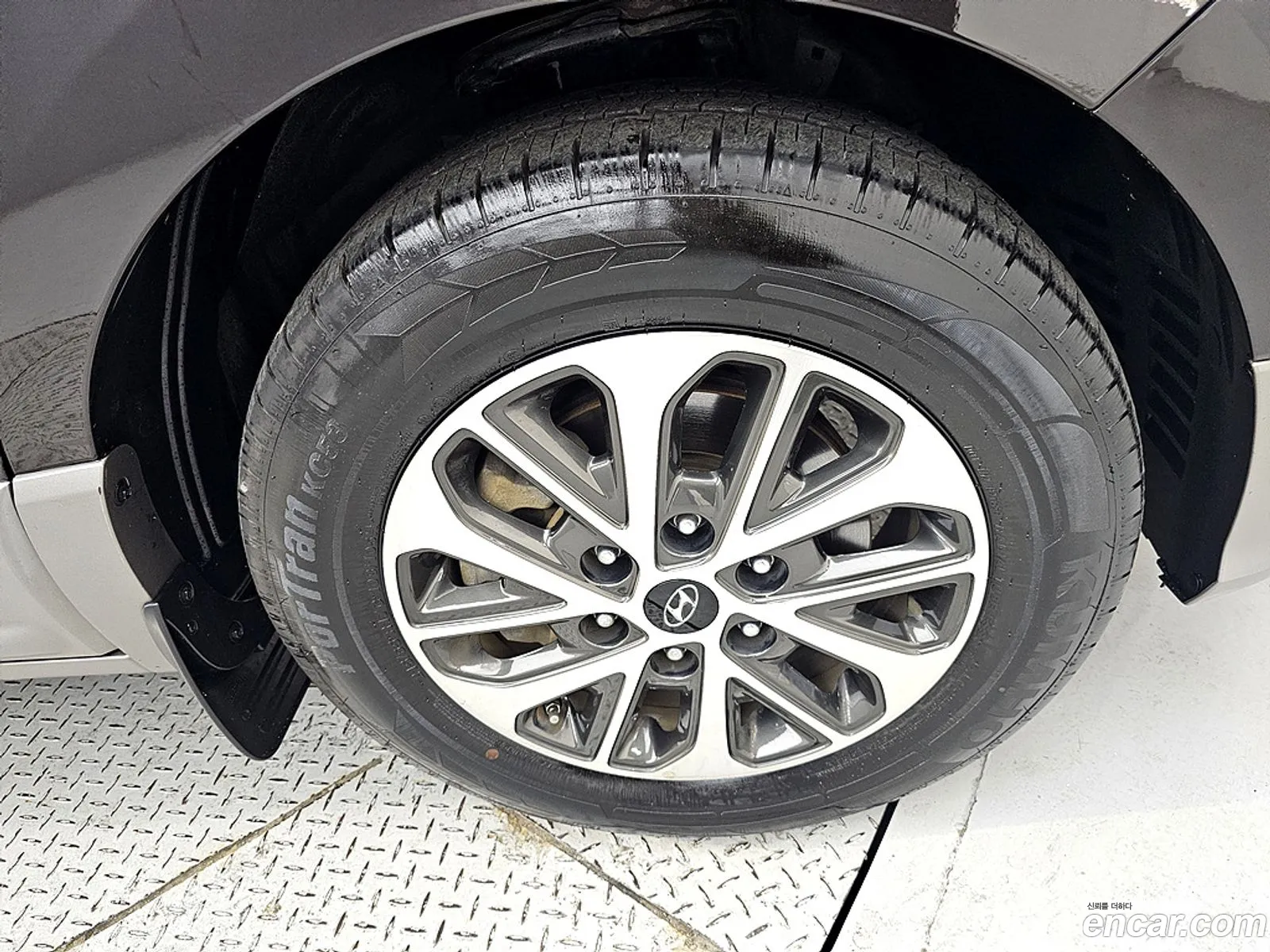 Hyundai Grand Starex 2018 — 11
