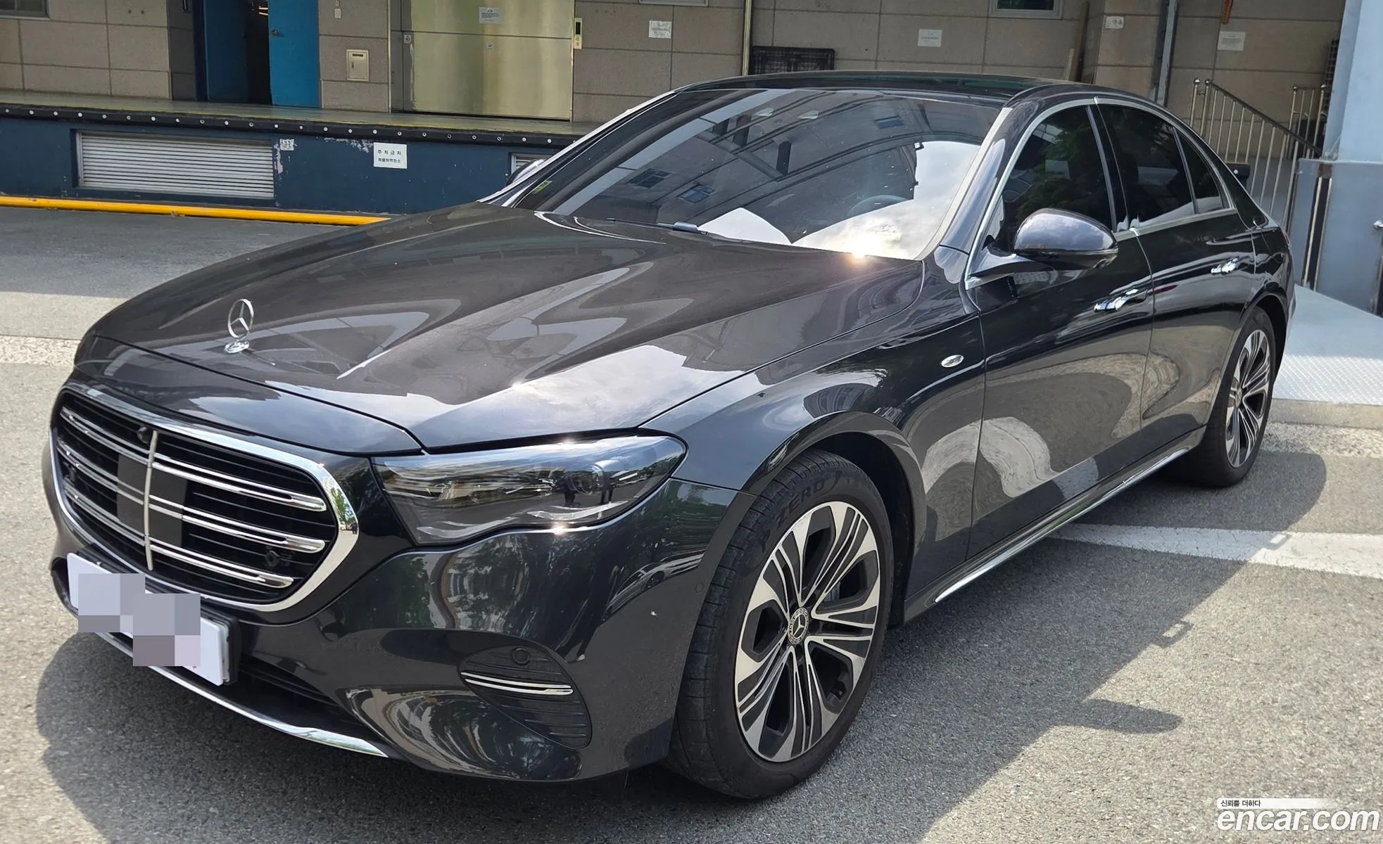 Mercedes-Benz E-Class W214 2025 — 2