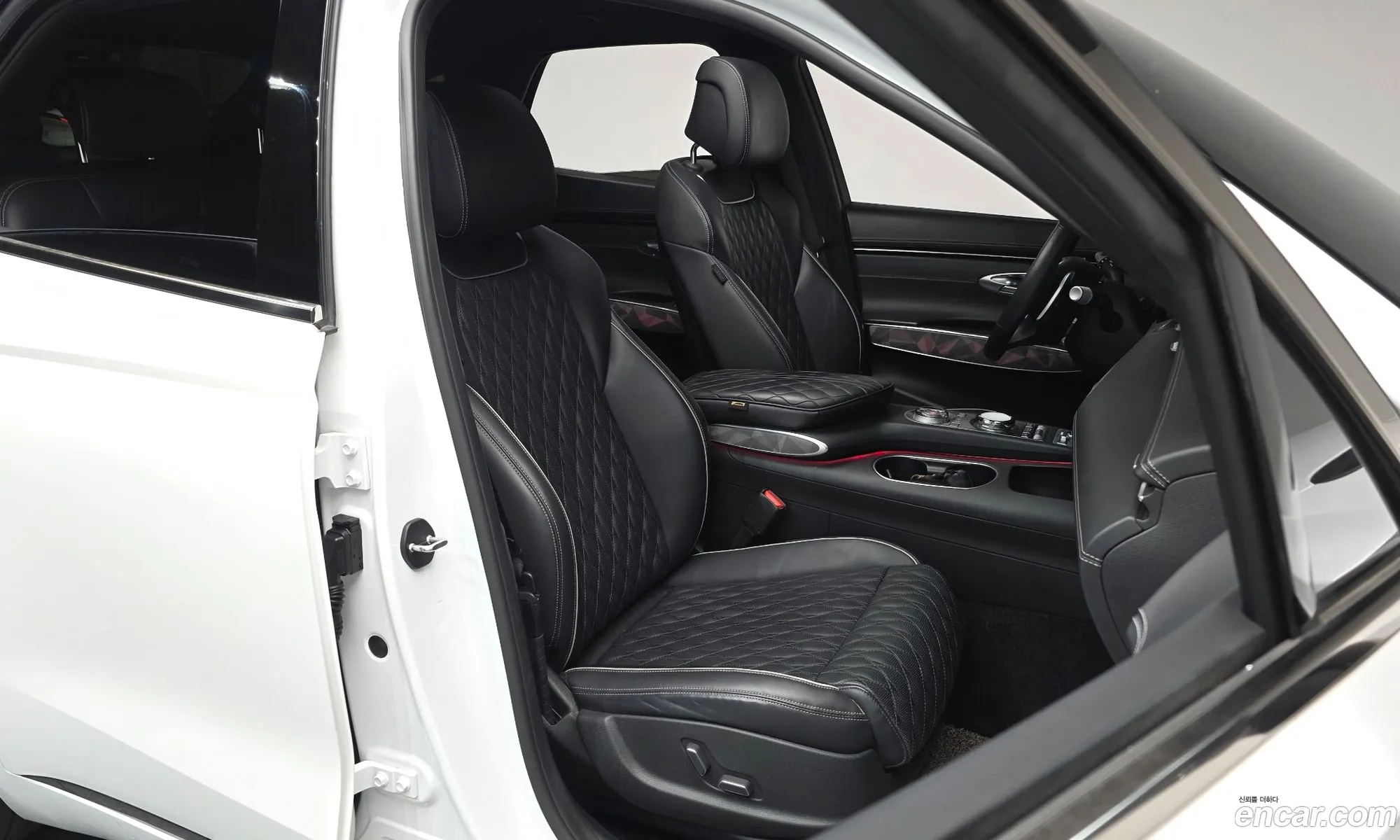 Genesis GV70 2021 — 14