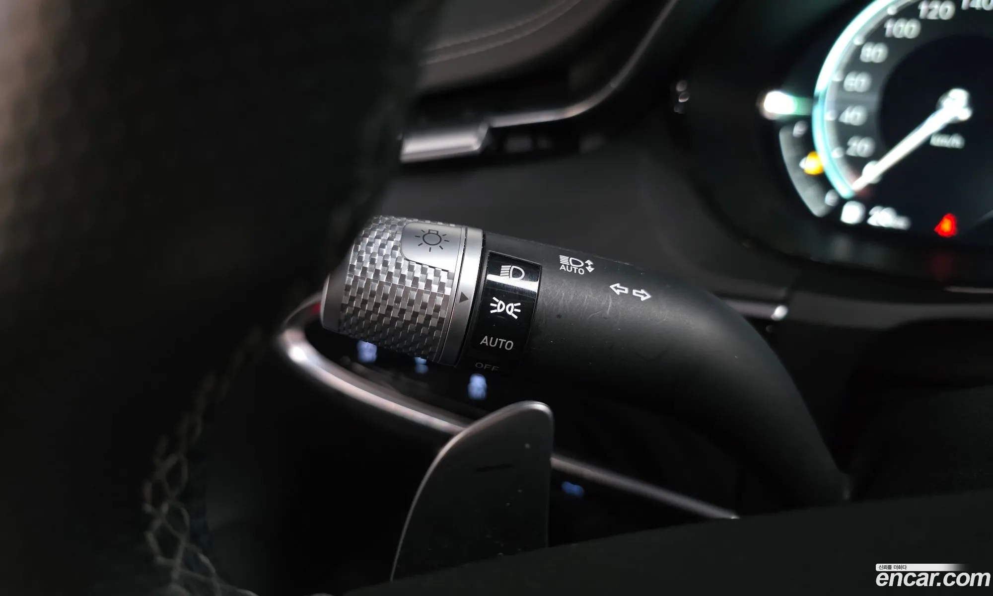 Genesis GV70 2021 — 27