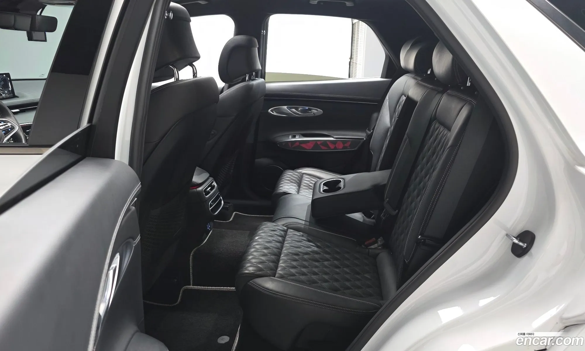 Genesis GV70 2021 — 8