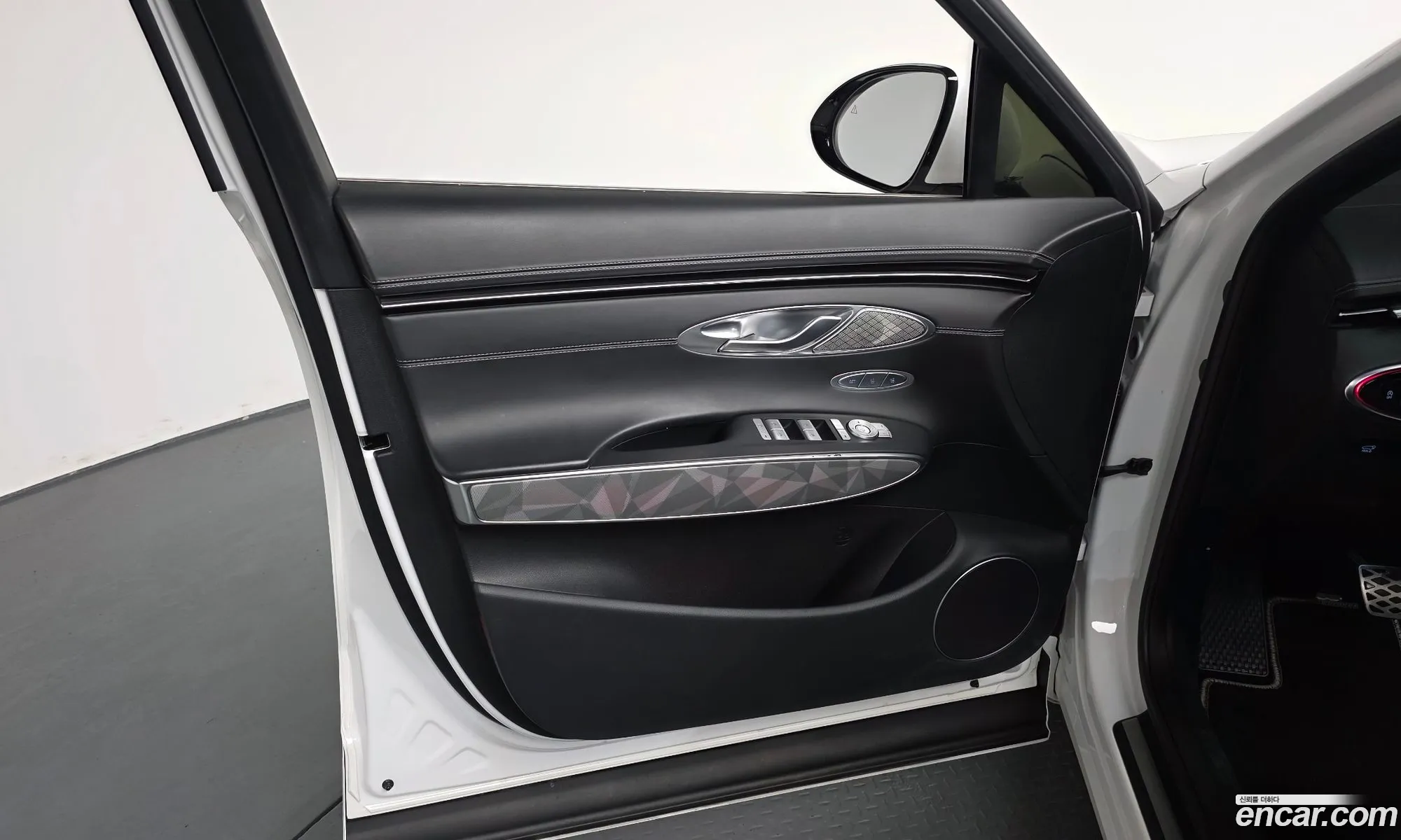 Genesis GV70 2021 — 10