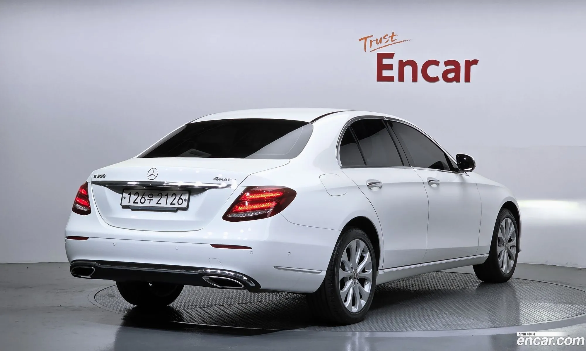 Mercedes-Benz E-Class W213 2018 — 18
