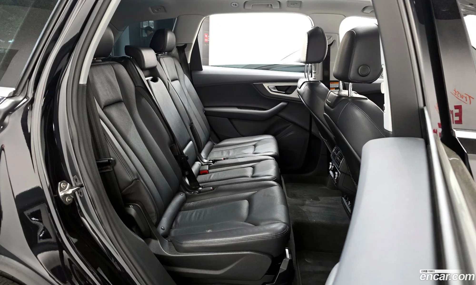 Audi Q7 2019 WAUZZZ4M5KD042719 — 10