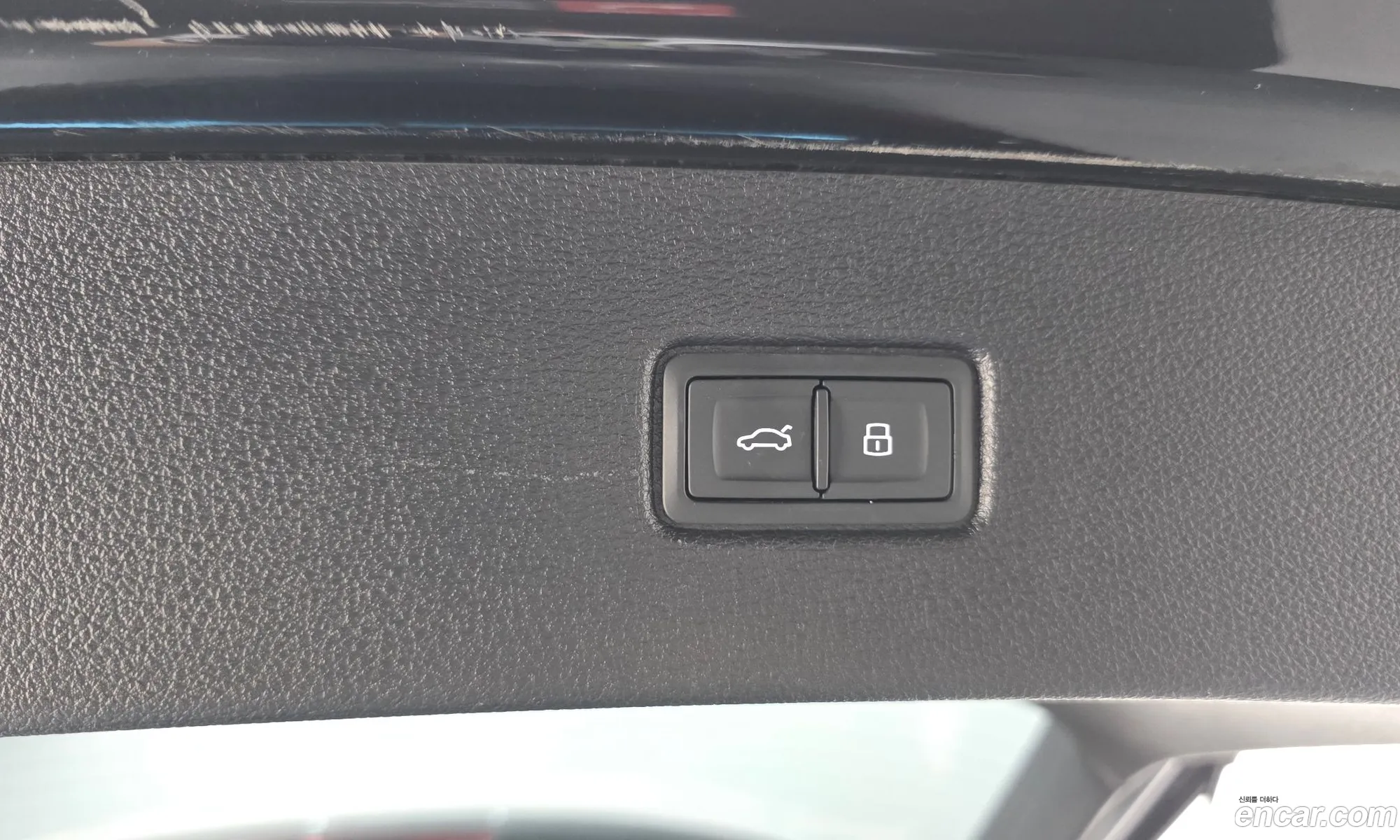 Audi Q7 2019 WAUZZZ4M5KD042719 — 2