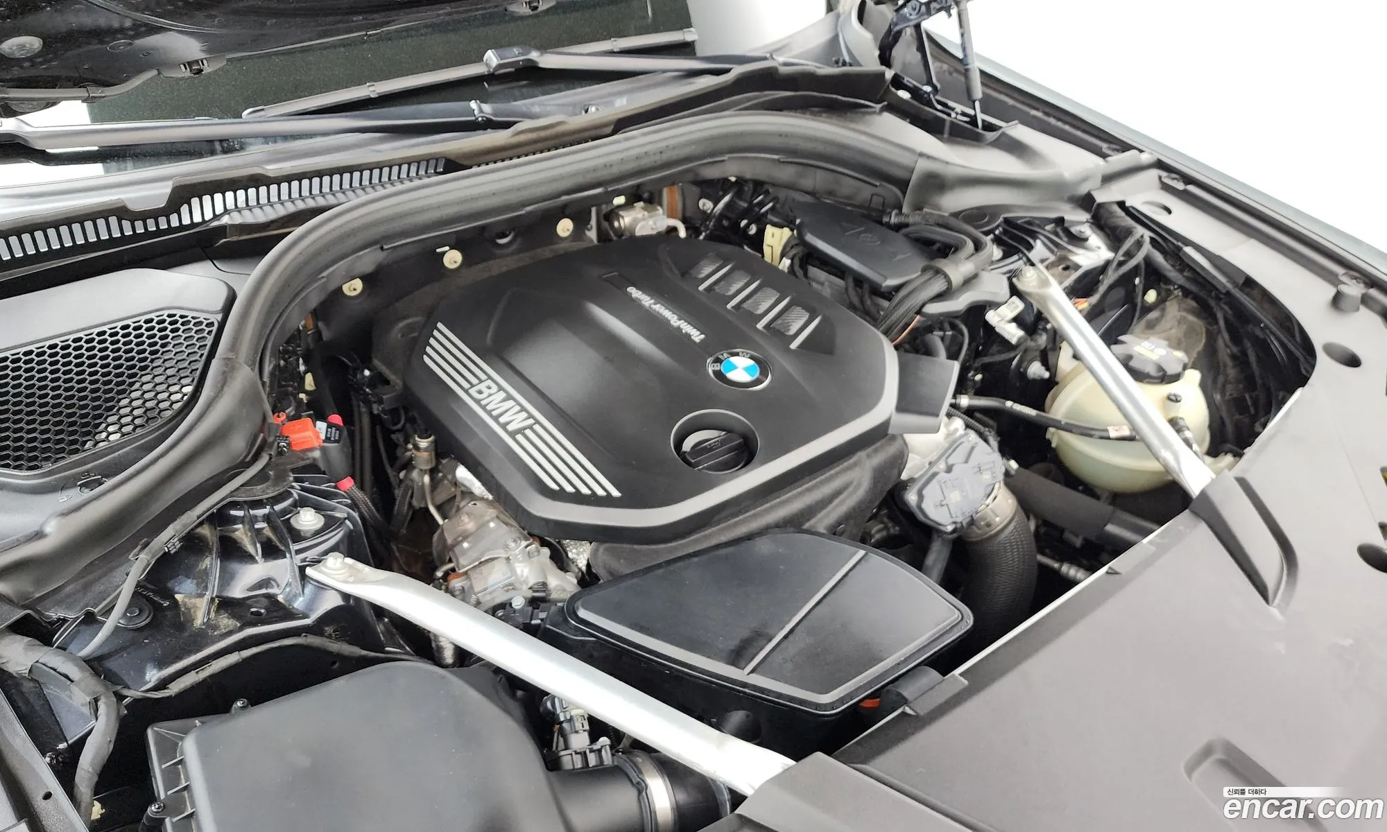 BMW 6 Series GT 2023 — 30