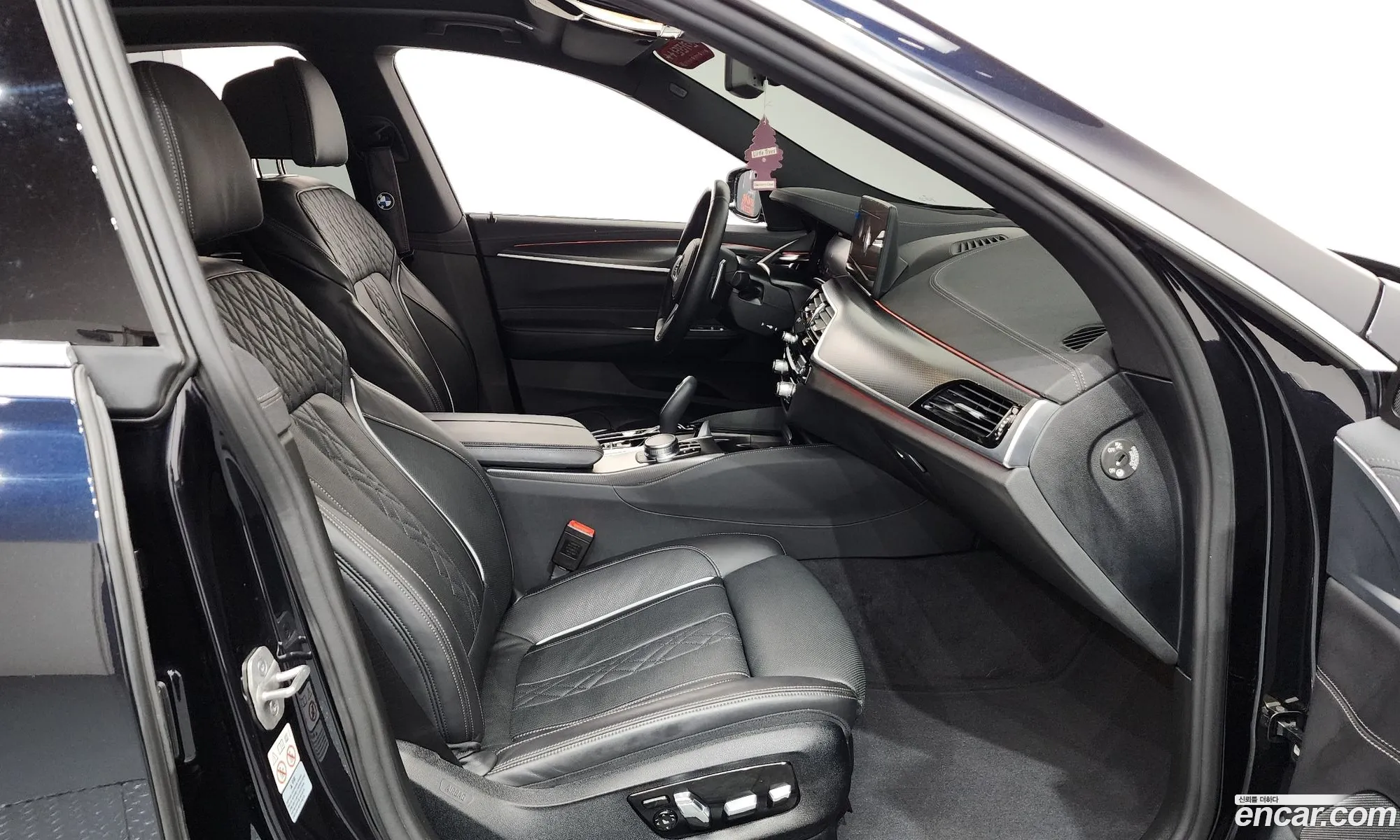 BMW 6 Series GT 2023 — 3