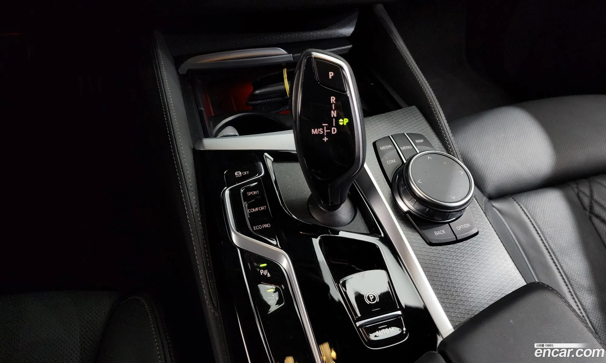 BMW 6 Series GT 2023 — 19