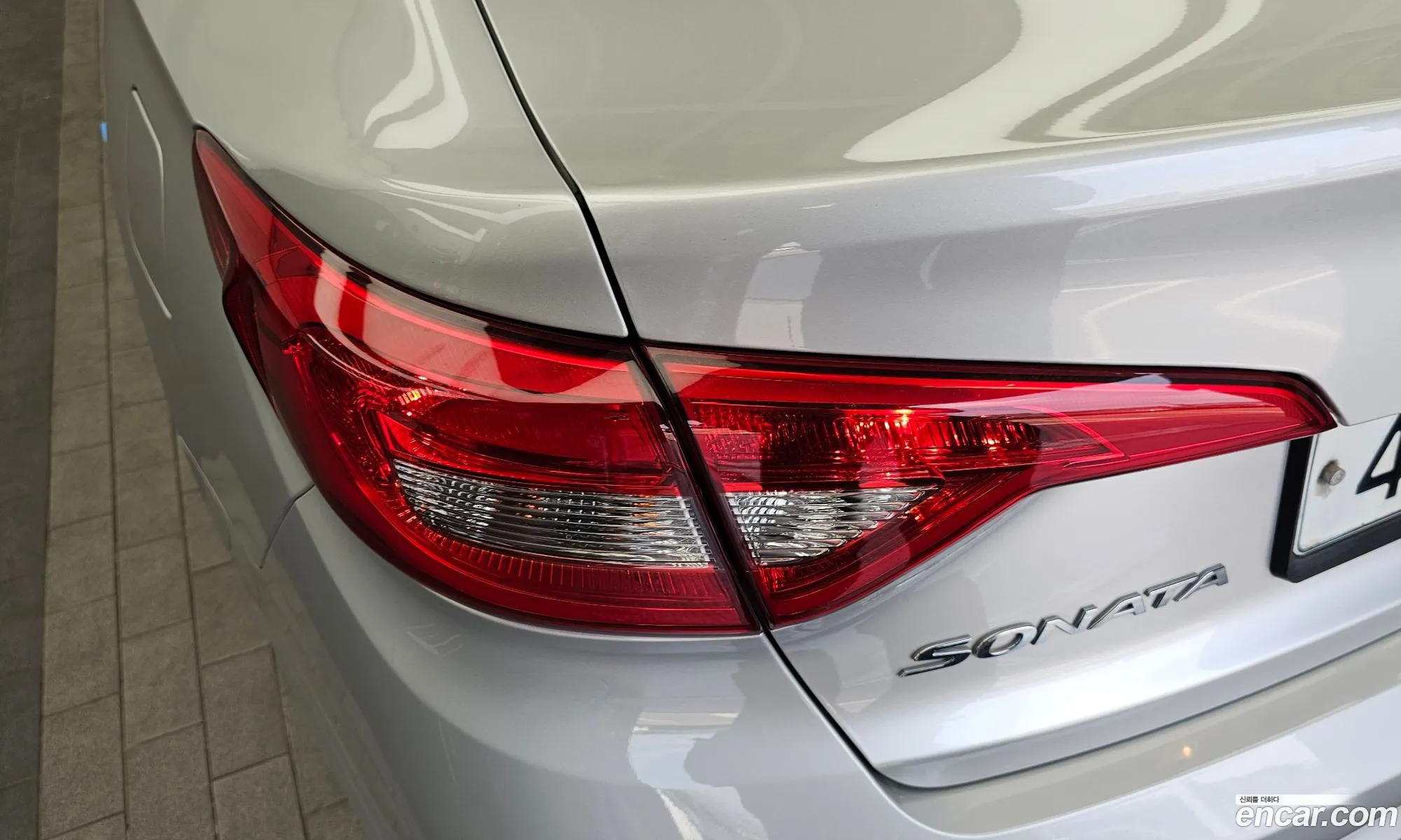 Hyundai LF Sonata 2014 — 21