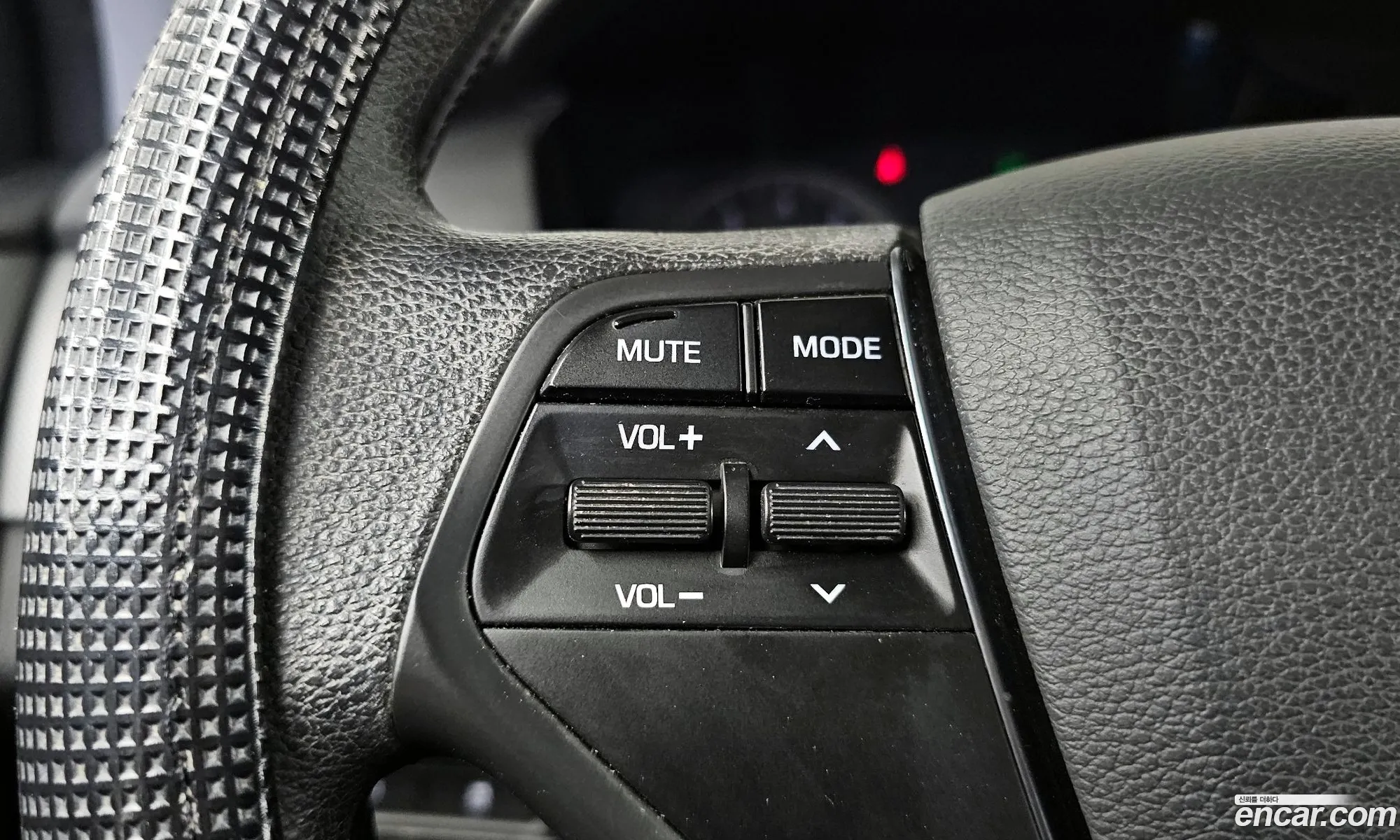 Hyundai LF Sonata 2014 — 26