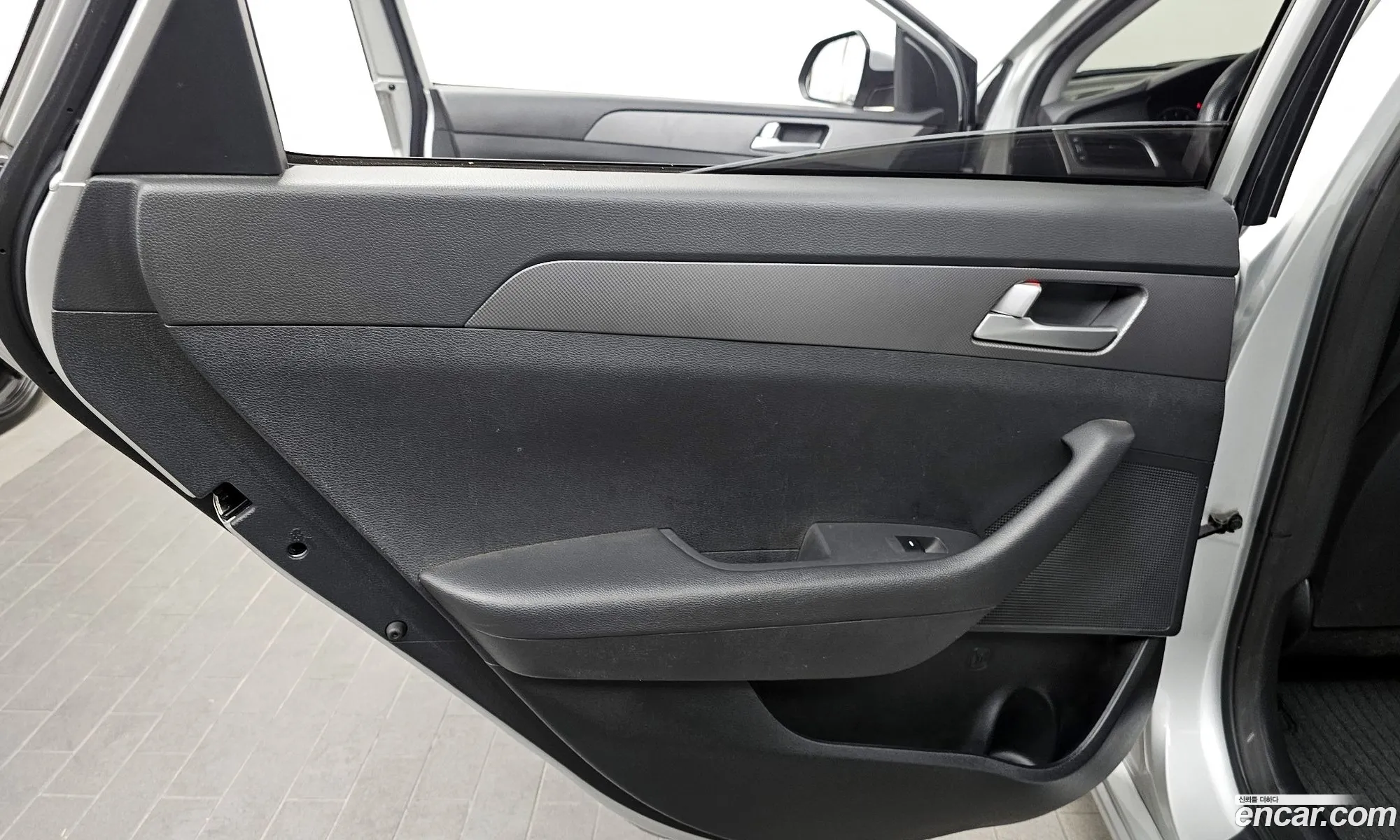 Hyundai LF Sonata 2014 — 4