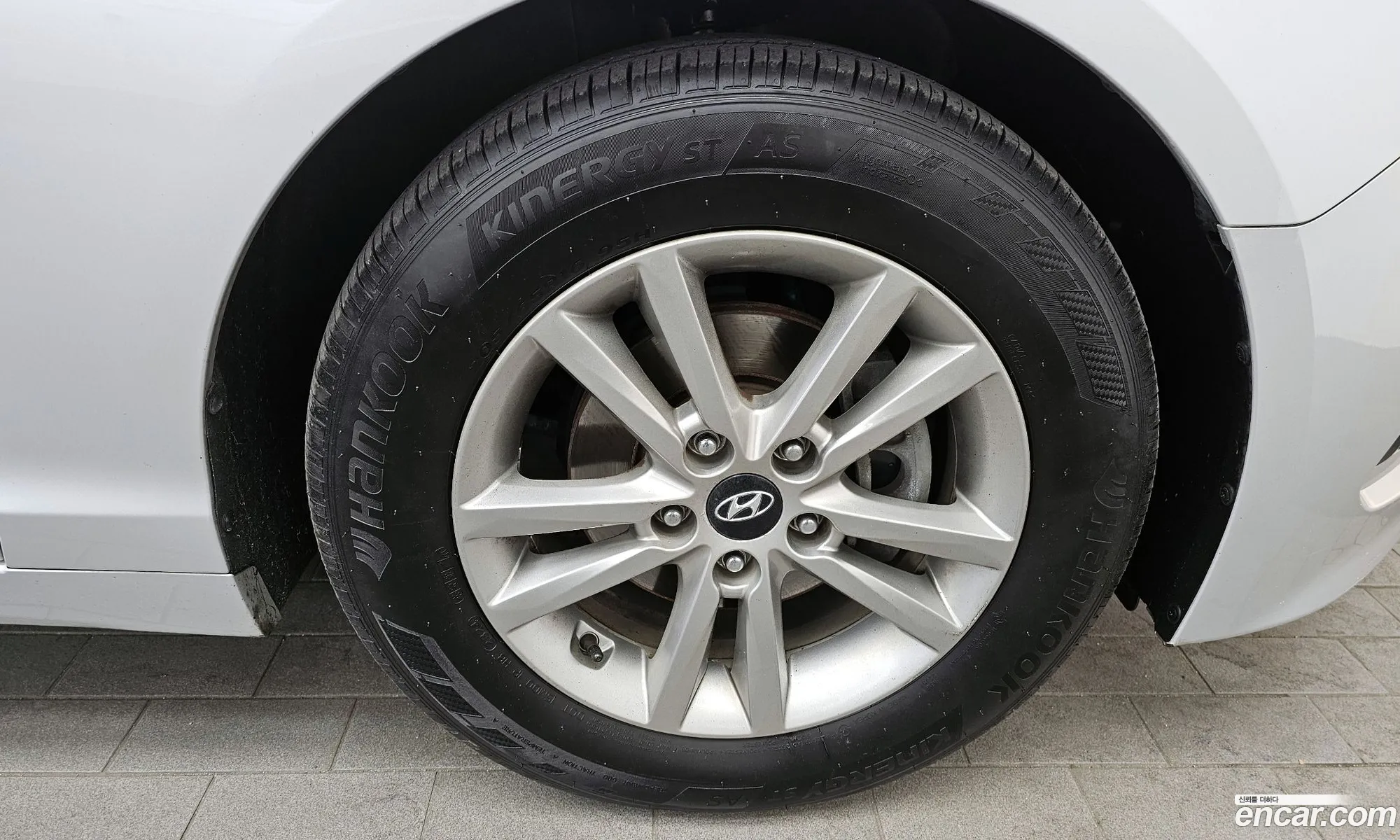 Hyundai LF Sonata 2014 — 22