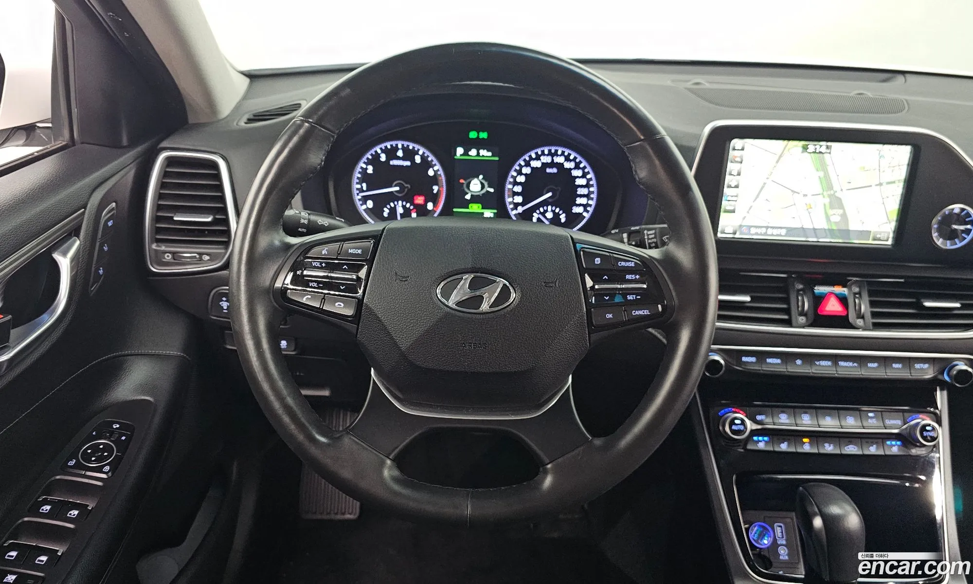 Hyundai Grandeur IG 2016 — 19