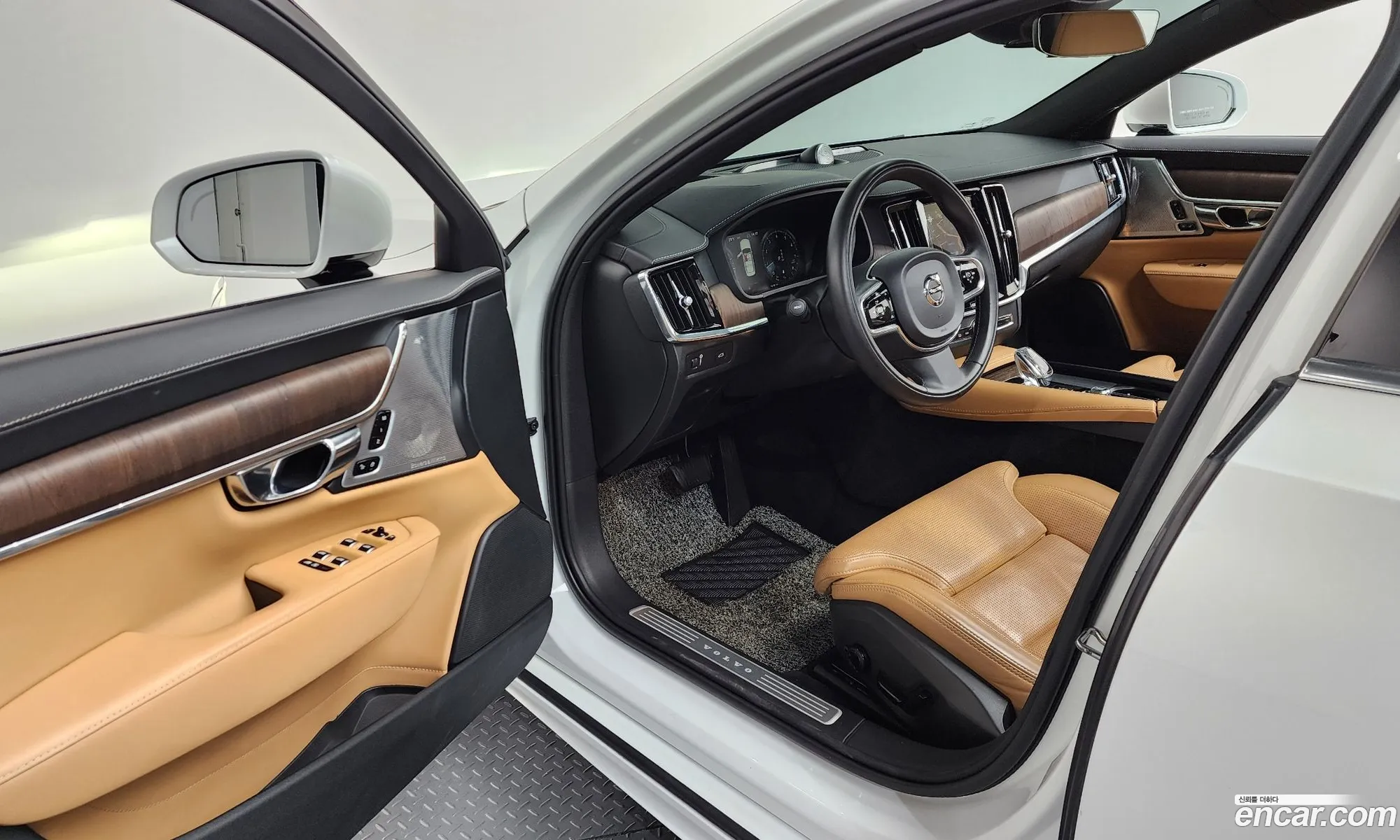 Volvo S90 2020 LVYPTL12DMP208257 — 5
