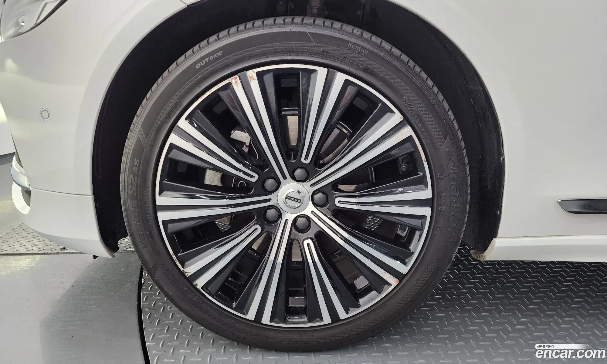 Volvo S90 2020 LVYPTL12DMP208257 — 6