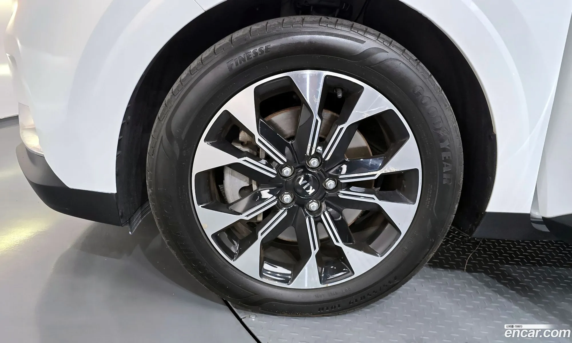 Kia Carnival 2021 — 8