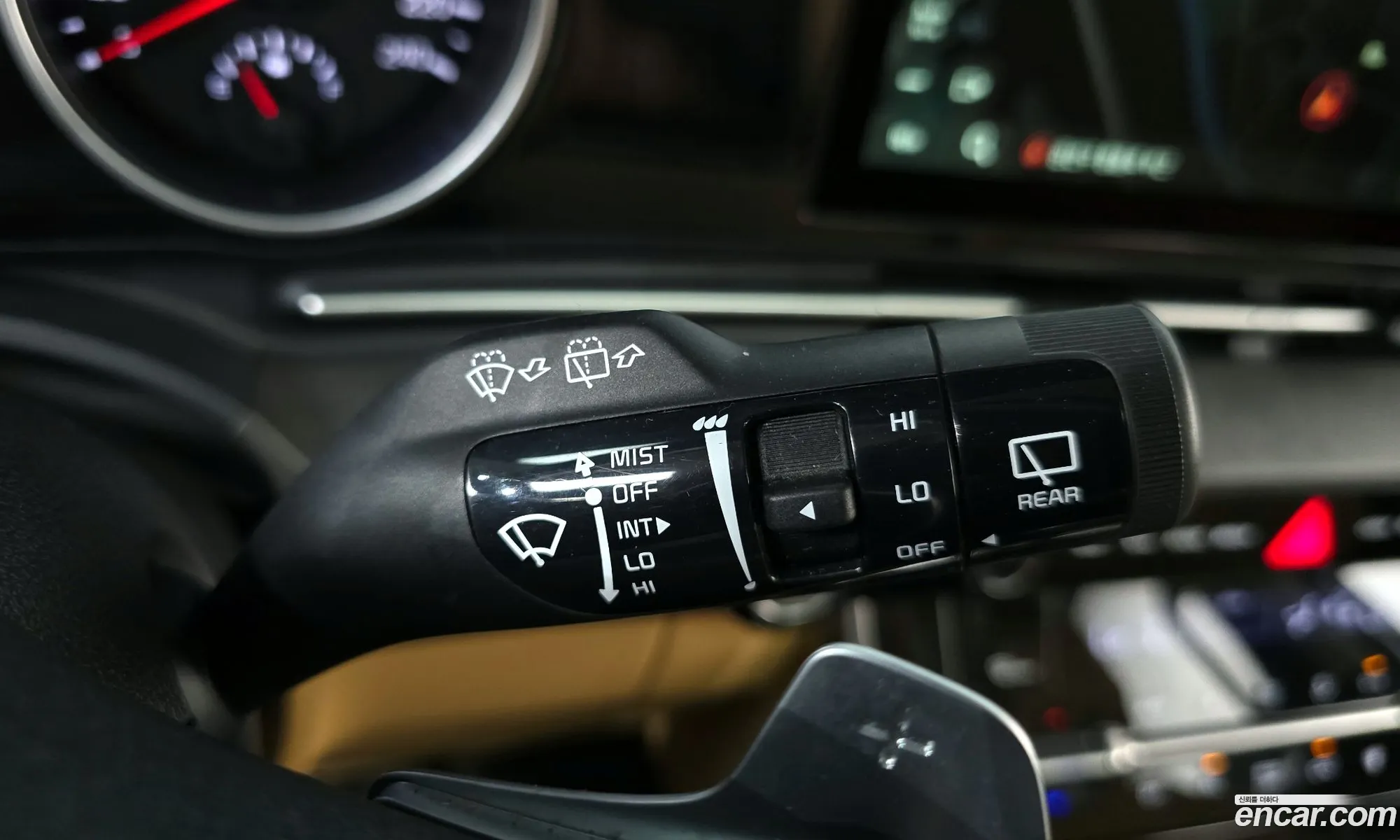 Kia Carnival 2021 — 19