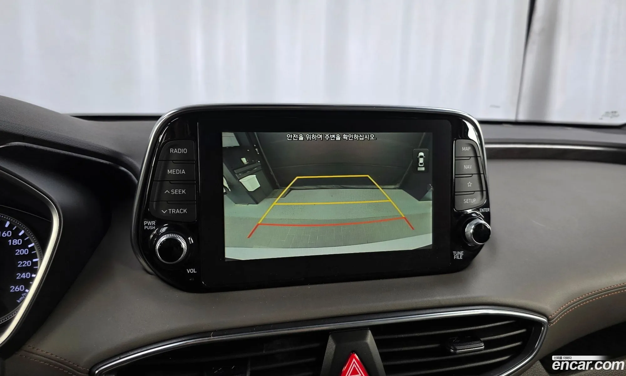 Hyundai Santa Fe TM 2019 — 18