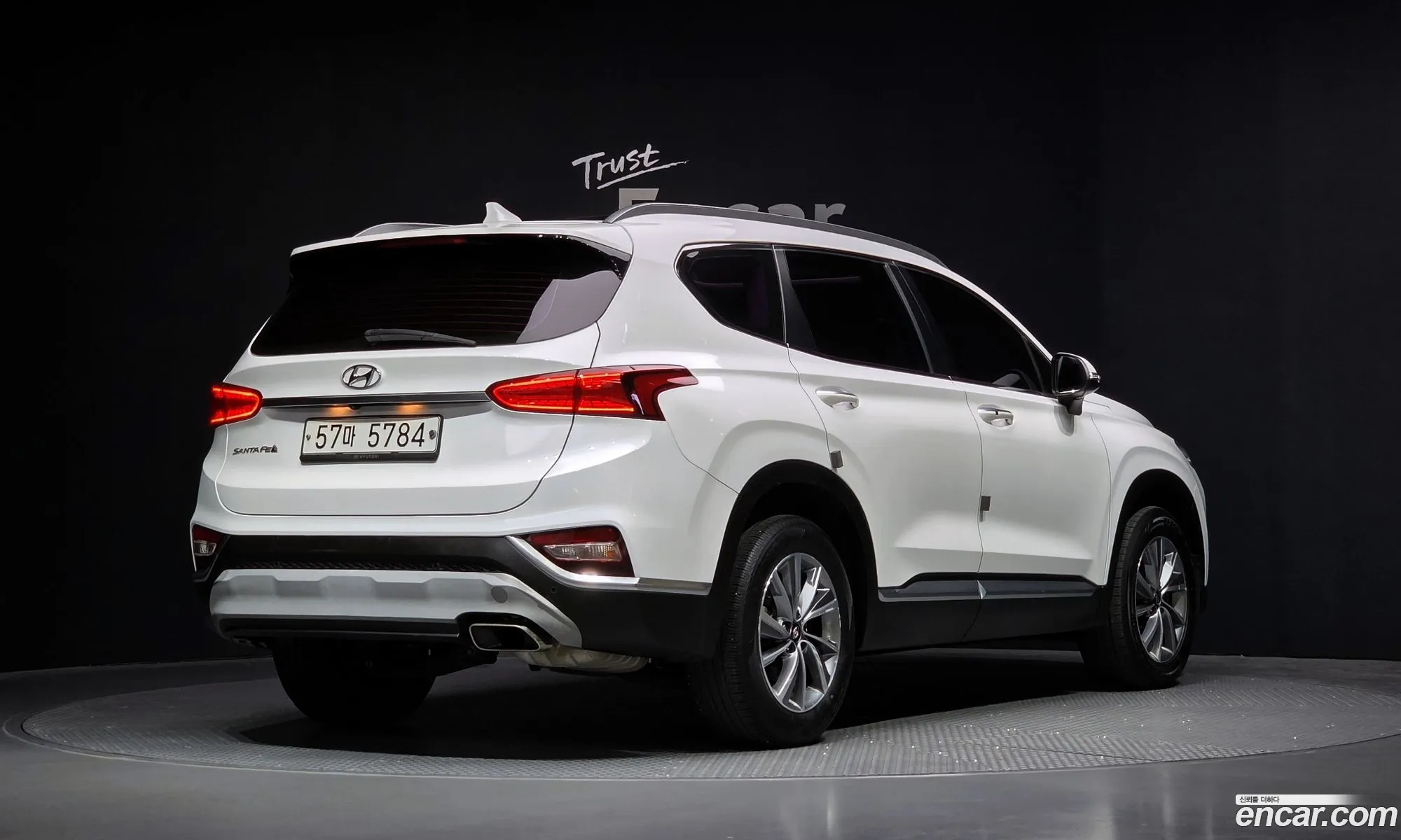 Hyundai Santa Fe TM 2019 — 32