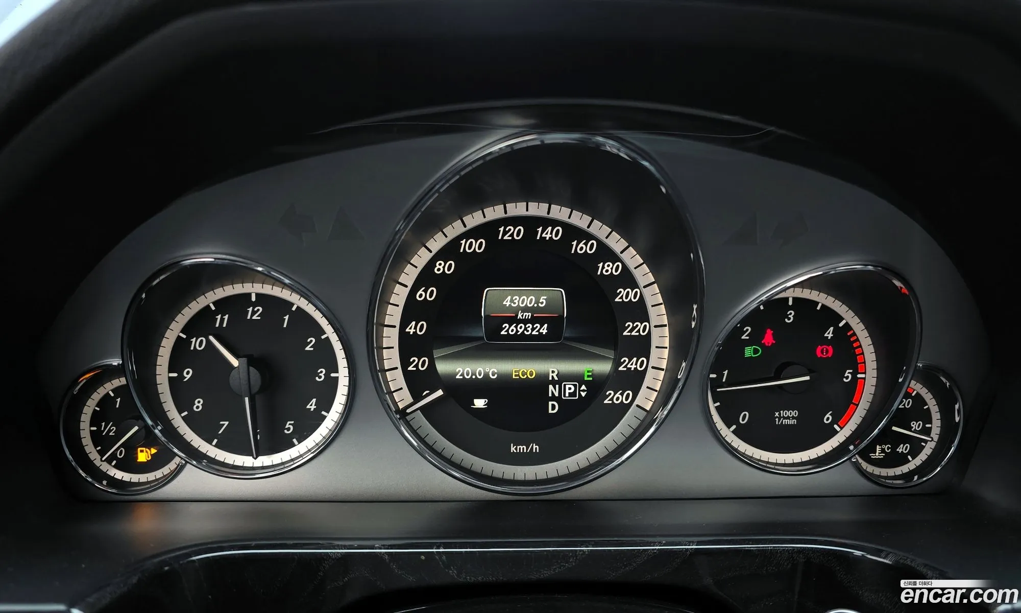 Mercedes-Benz E-Class W212 2013 WDDHF8CB8DA766688 — 6