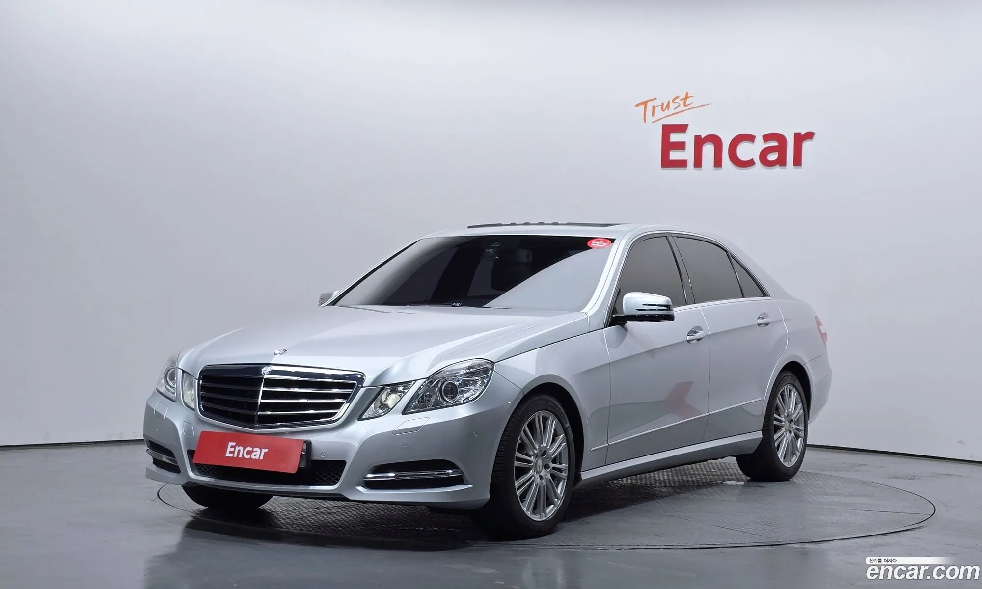 Mercedes-Benz E-Class W212 2013 WDDHF8CB8DA766688 — 17