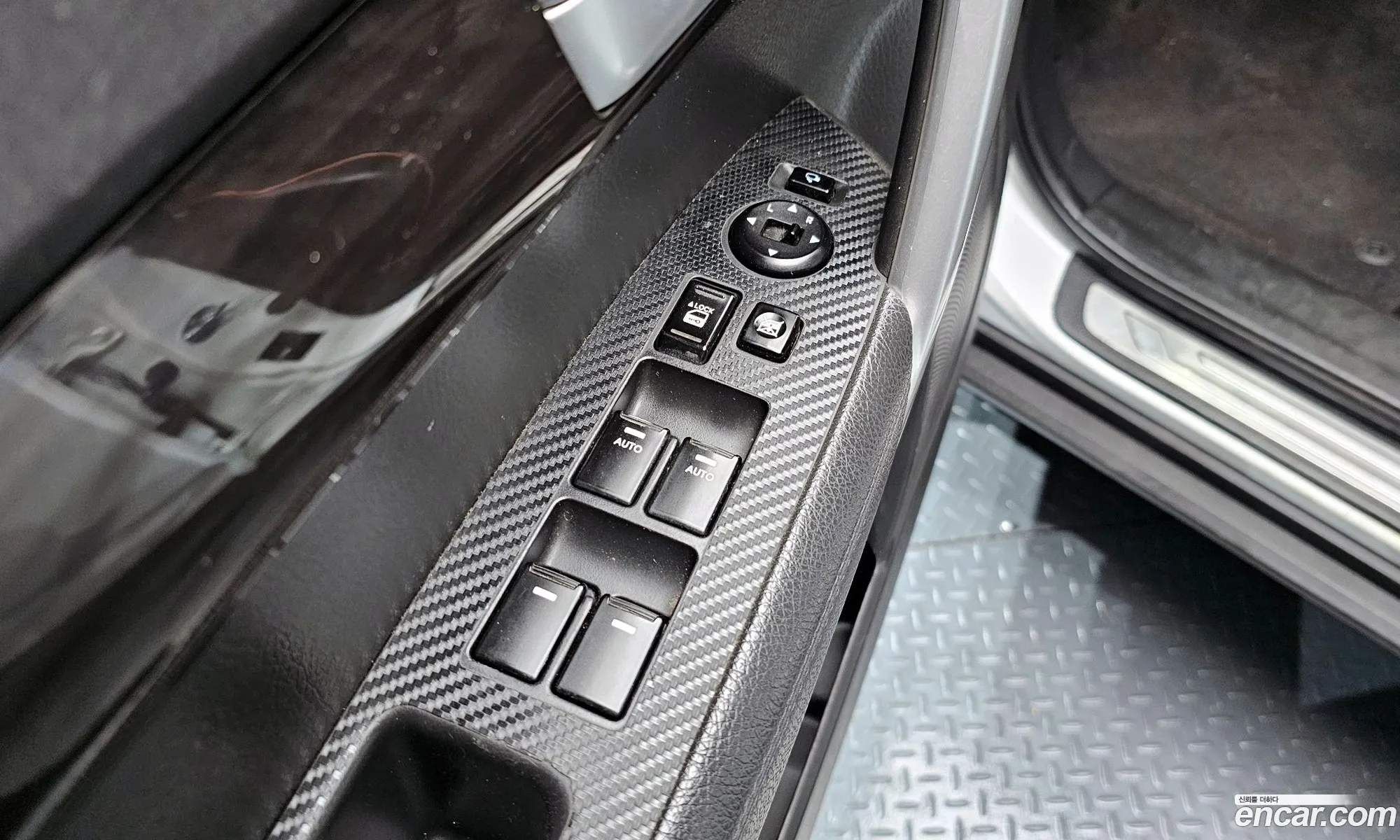 Kia Sorento R 2012 — 32