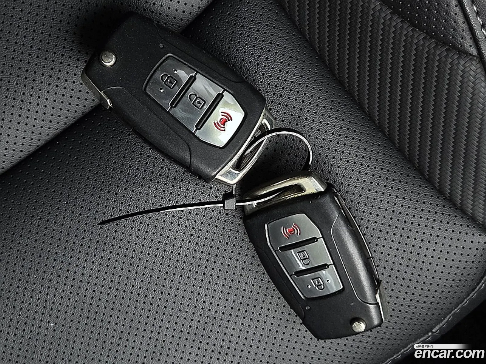 KG Mobility (SsangYong) Tivoli 2019 — 19