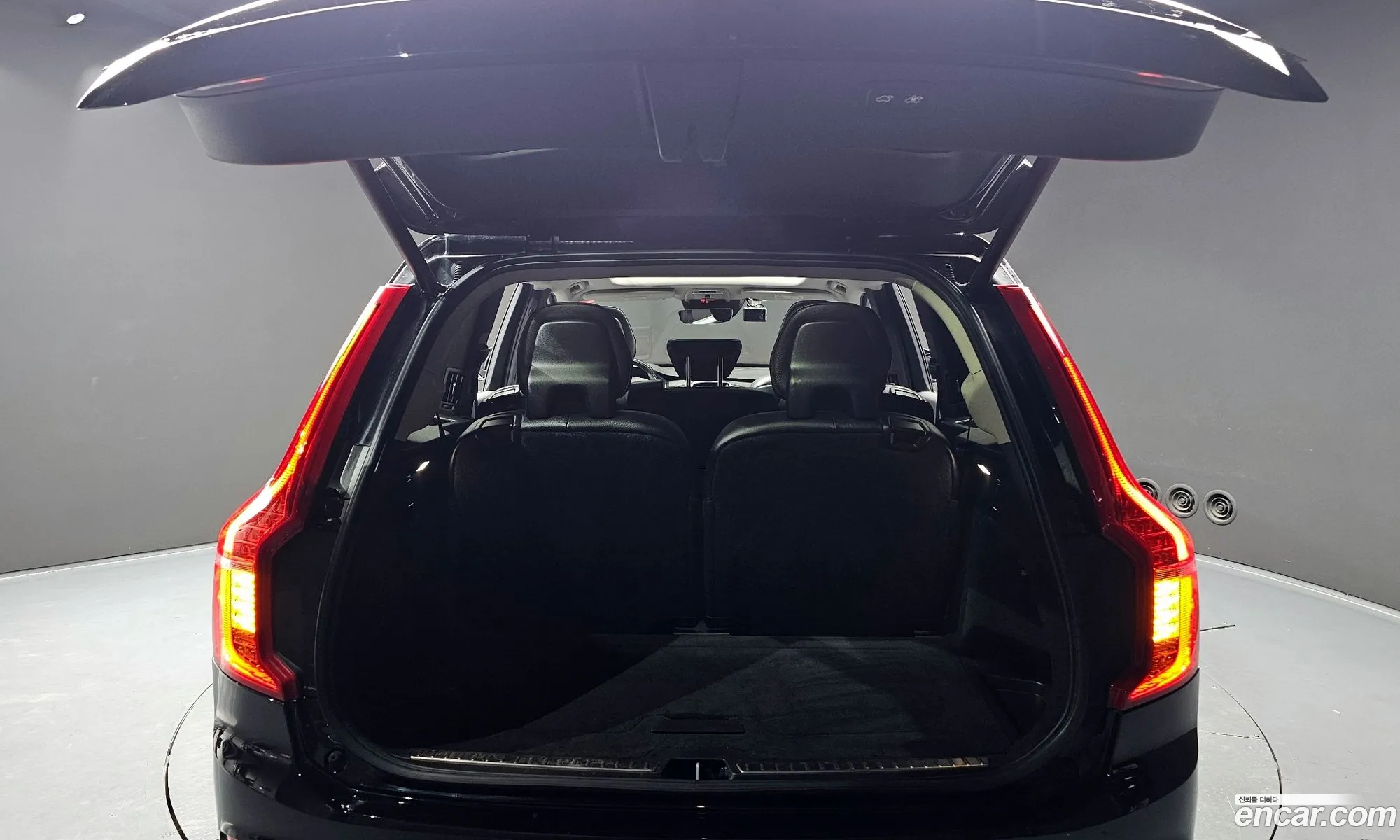 Volvo XC90 2017 — 29