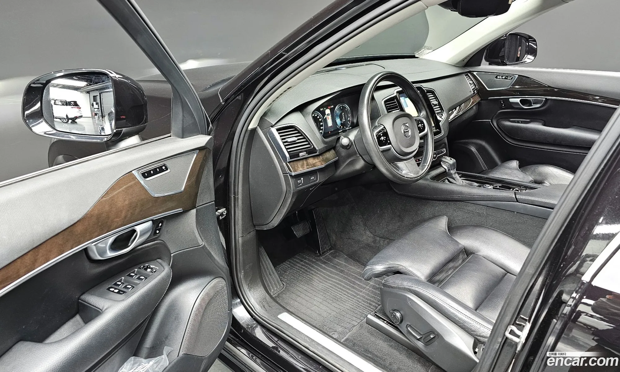 Volvo XC90 2017 — 15
