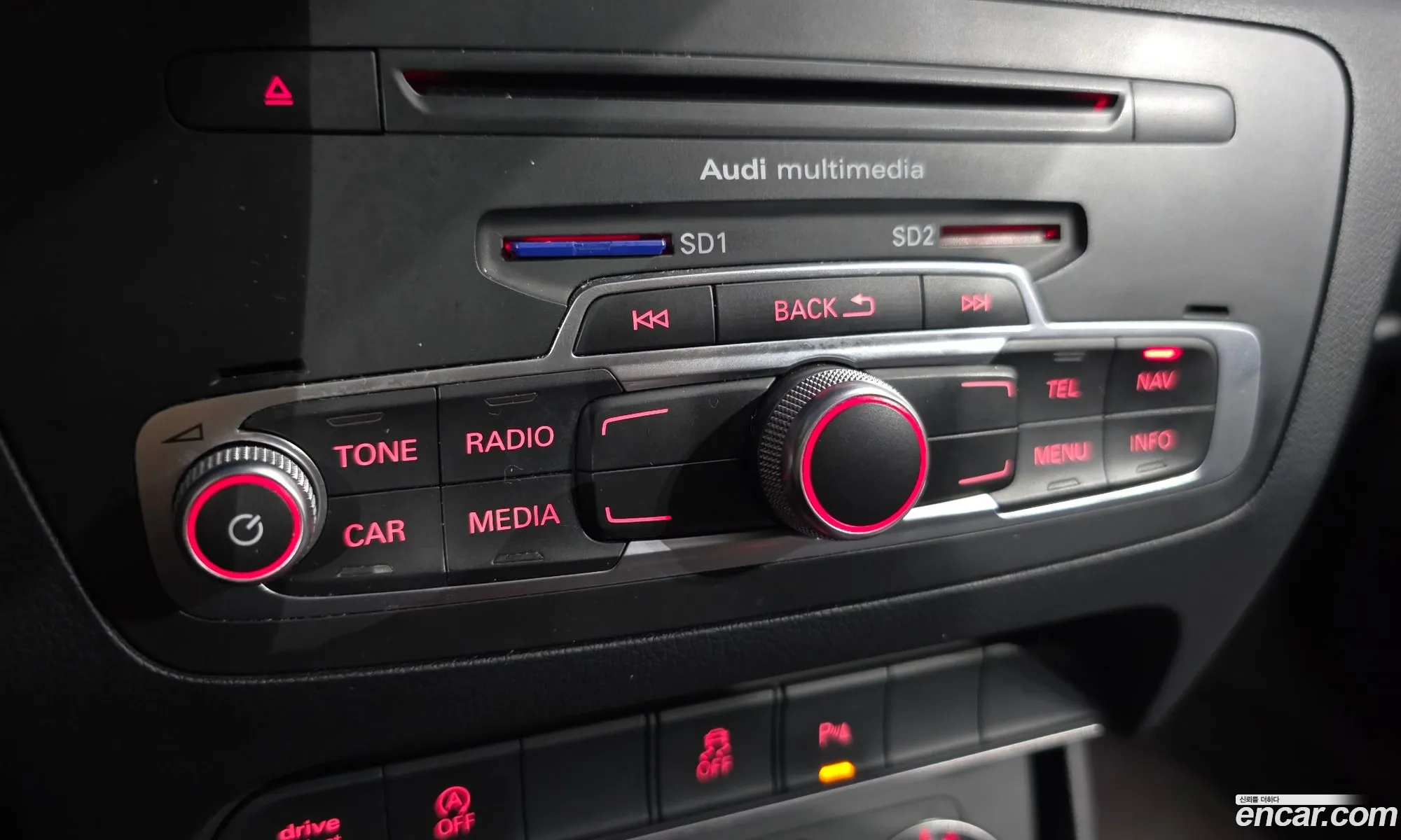 Audi Q3 2014 WAUZZZ8U0FR001997 — 11