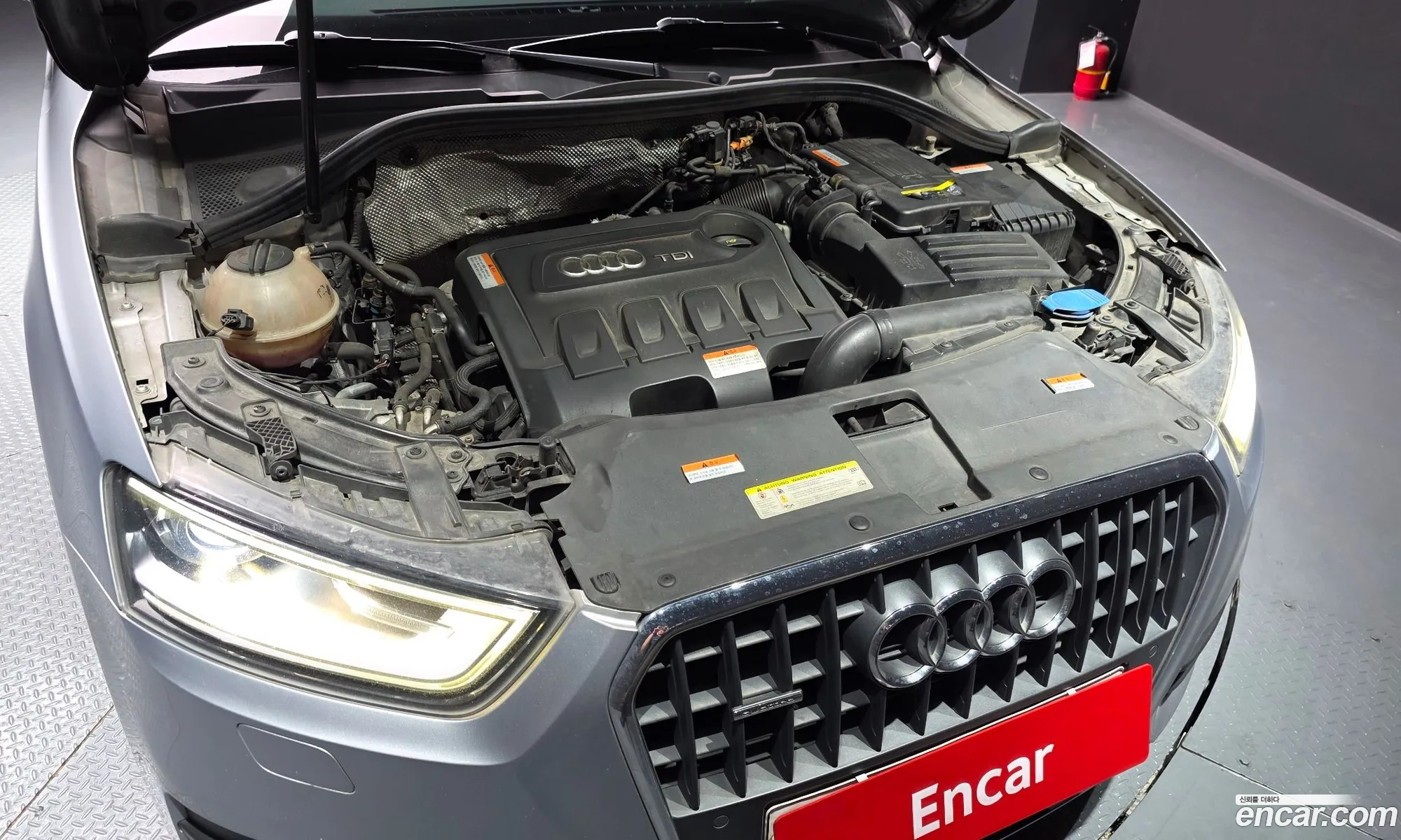 Audi Q3 2014 WAUZZZ8U0FR001997 — 9