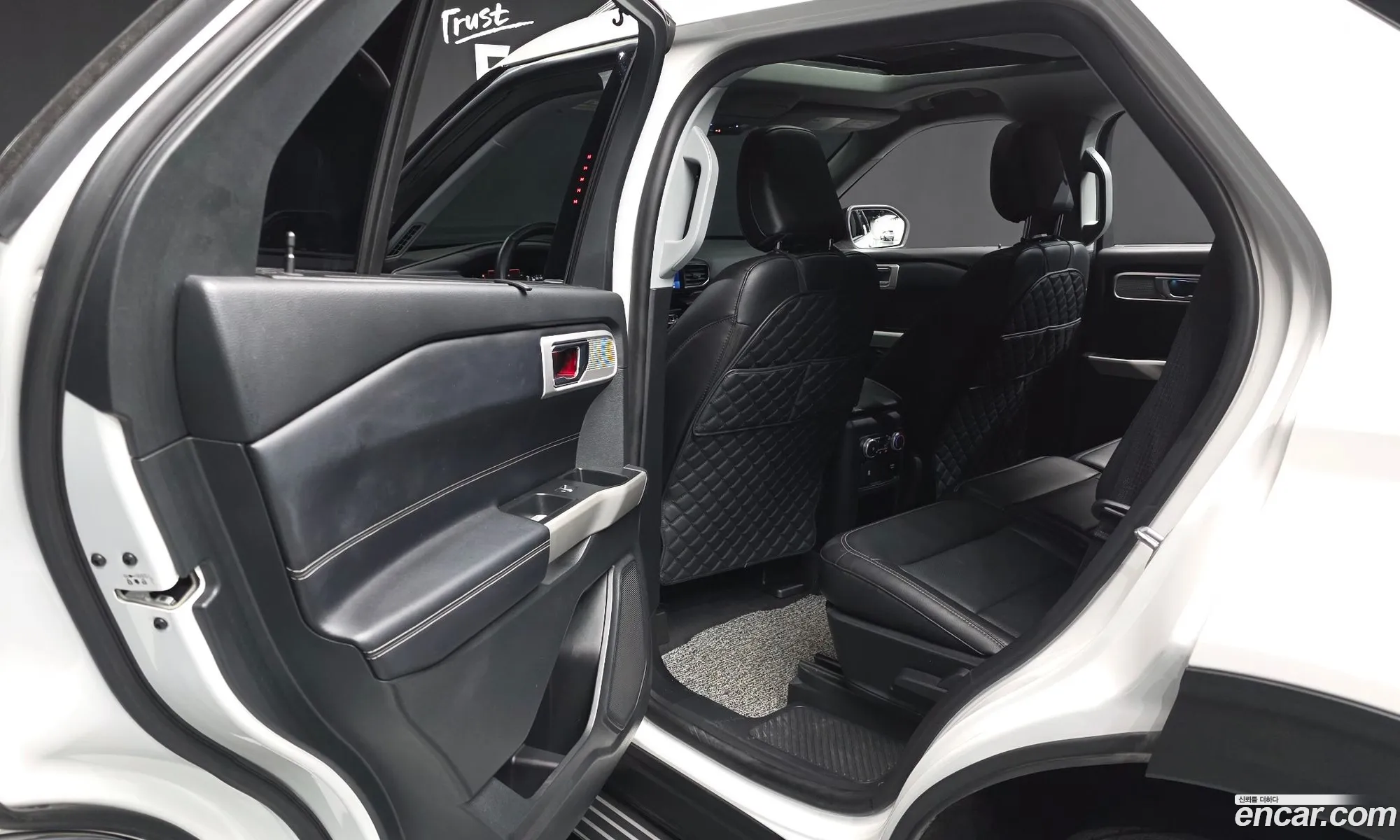 Ford Explorer 6th Gen 2021 1FMSK8FH2MGA89979 — 29