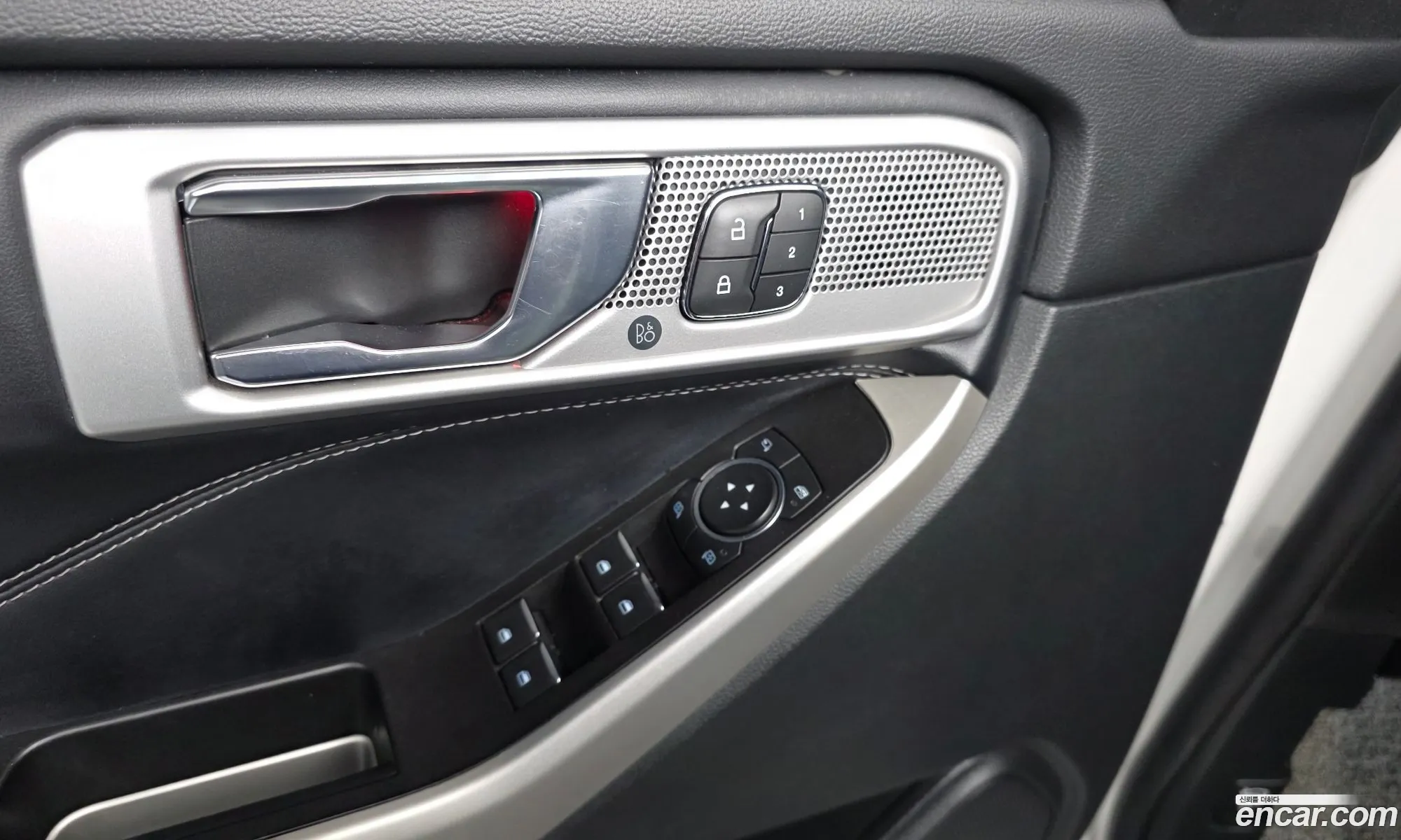 Ford Explorer 6th Gen 2021 1FMSK8FH2MGA89979 — 31