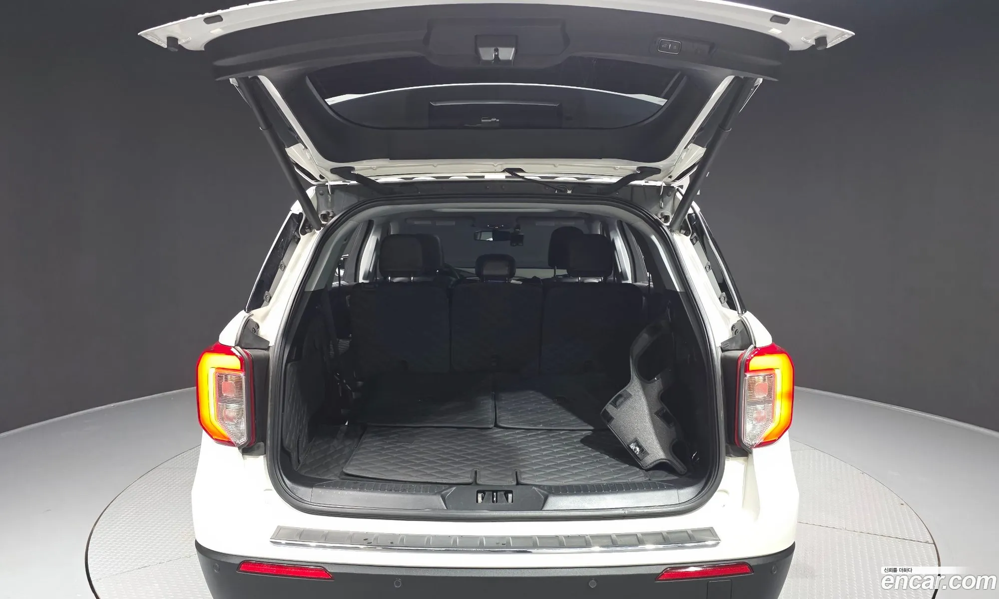 Ford Explorer 6th Gen 2021 1FMSK8FH2MGA89979 — 17